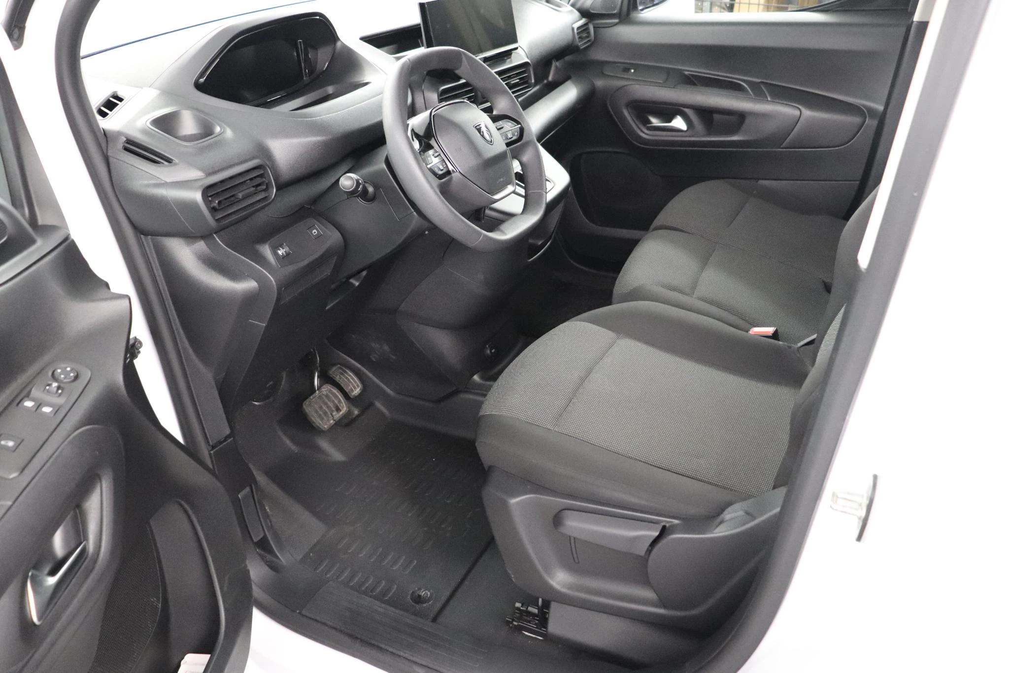 Peugeot-Partner-image-7