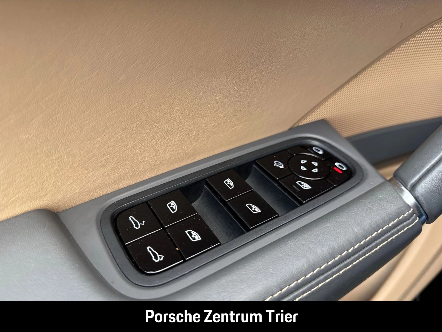 Porsche Cayenne InnoDrive LED-Matrix Soft-Close BOSE -
