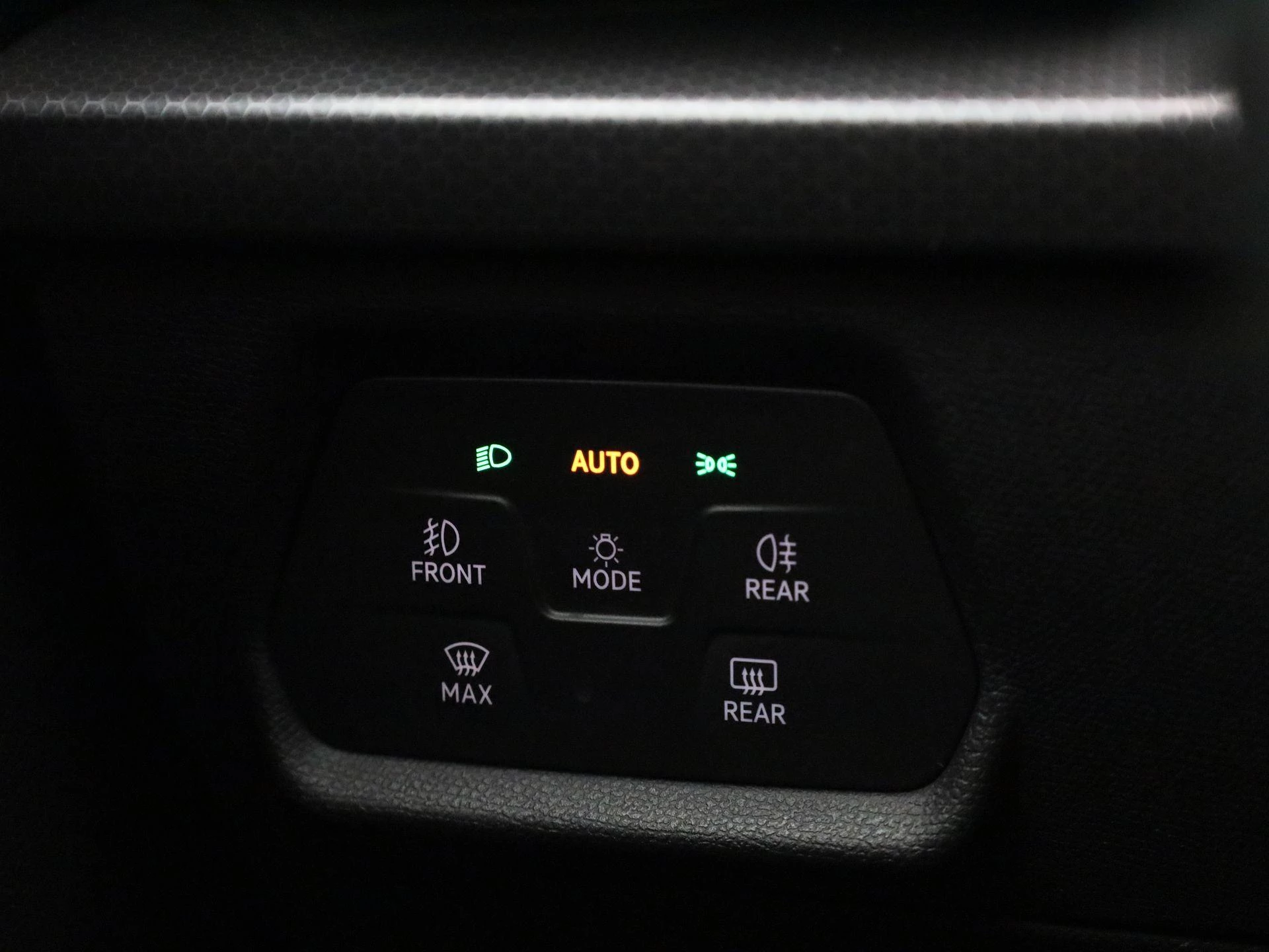 SEAT-Leon-image-28