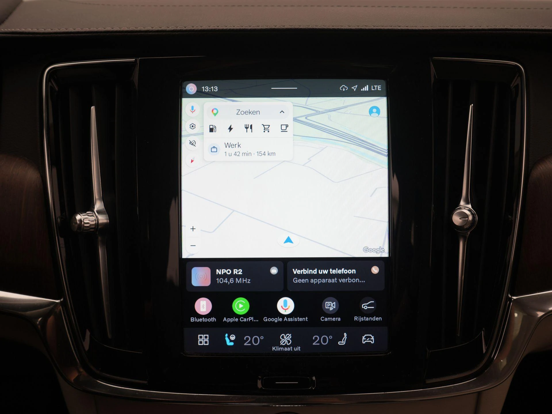 Volvo-S90-image-14
