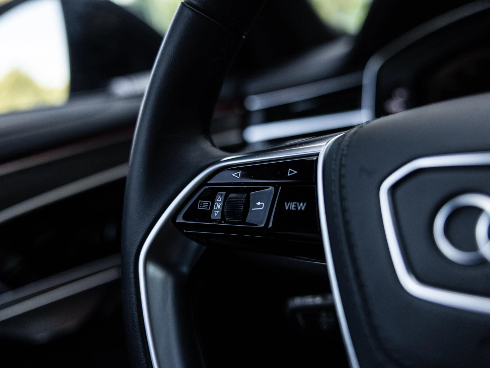 Audi A8 60 TFSI e quattro 462 PK