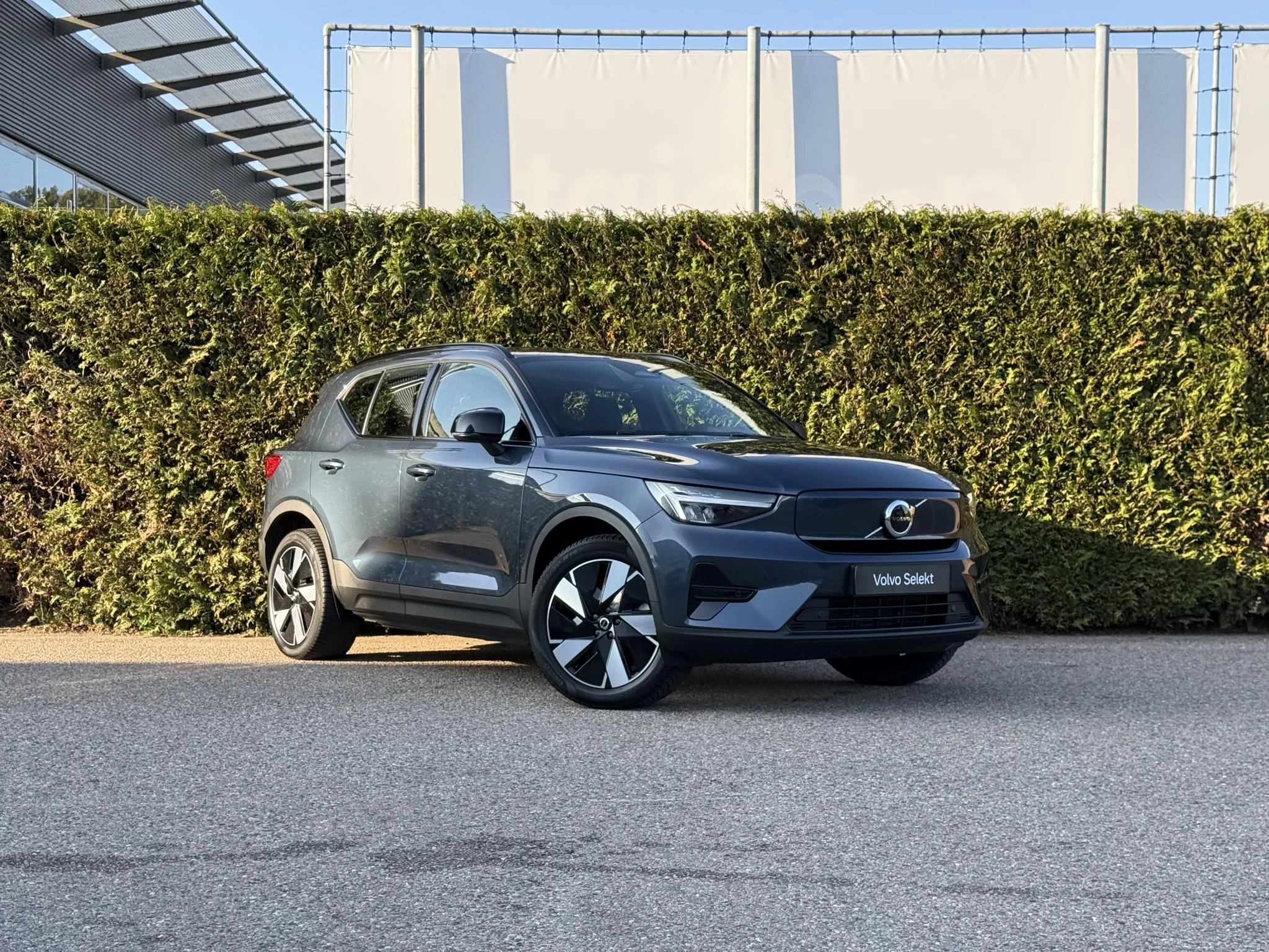 Volvo-EX40-image-5