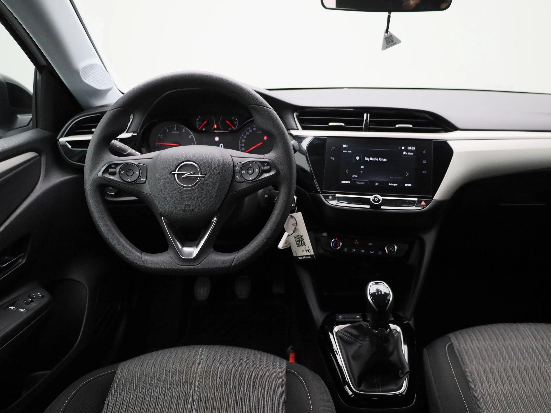 Opel-Corsa-image-6