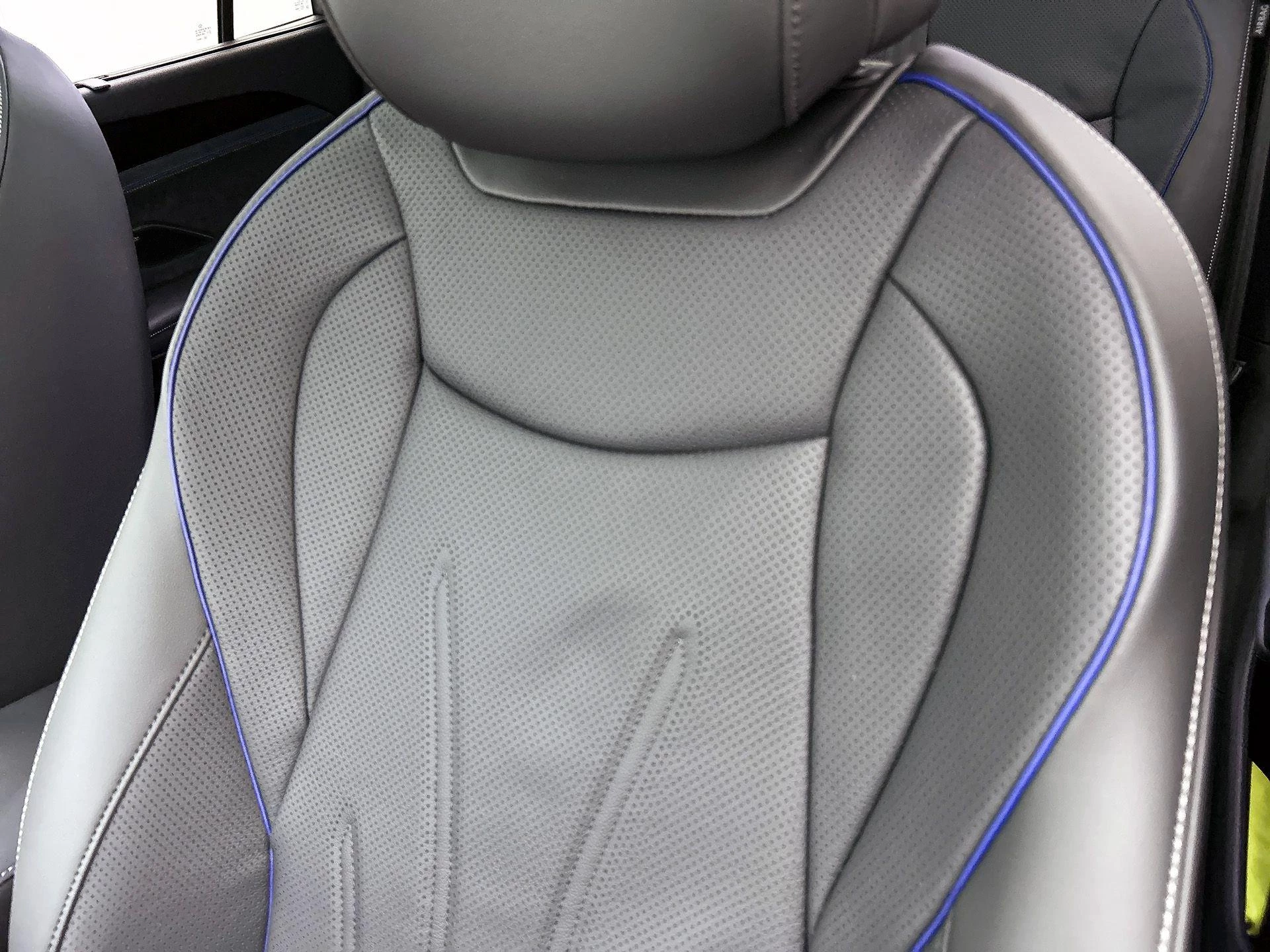 Volkswagen Tayron 1.5 eHybrid R-Line Edition