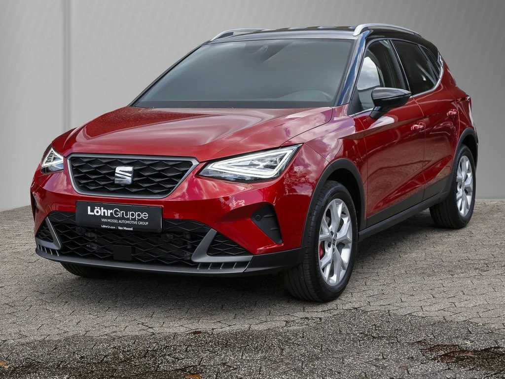 SEAT-Arona-image-1