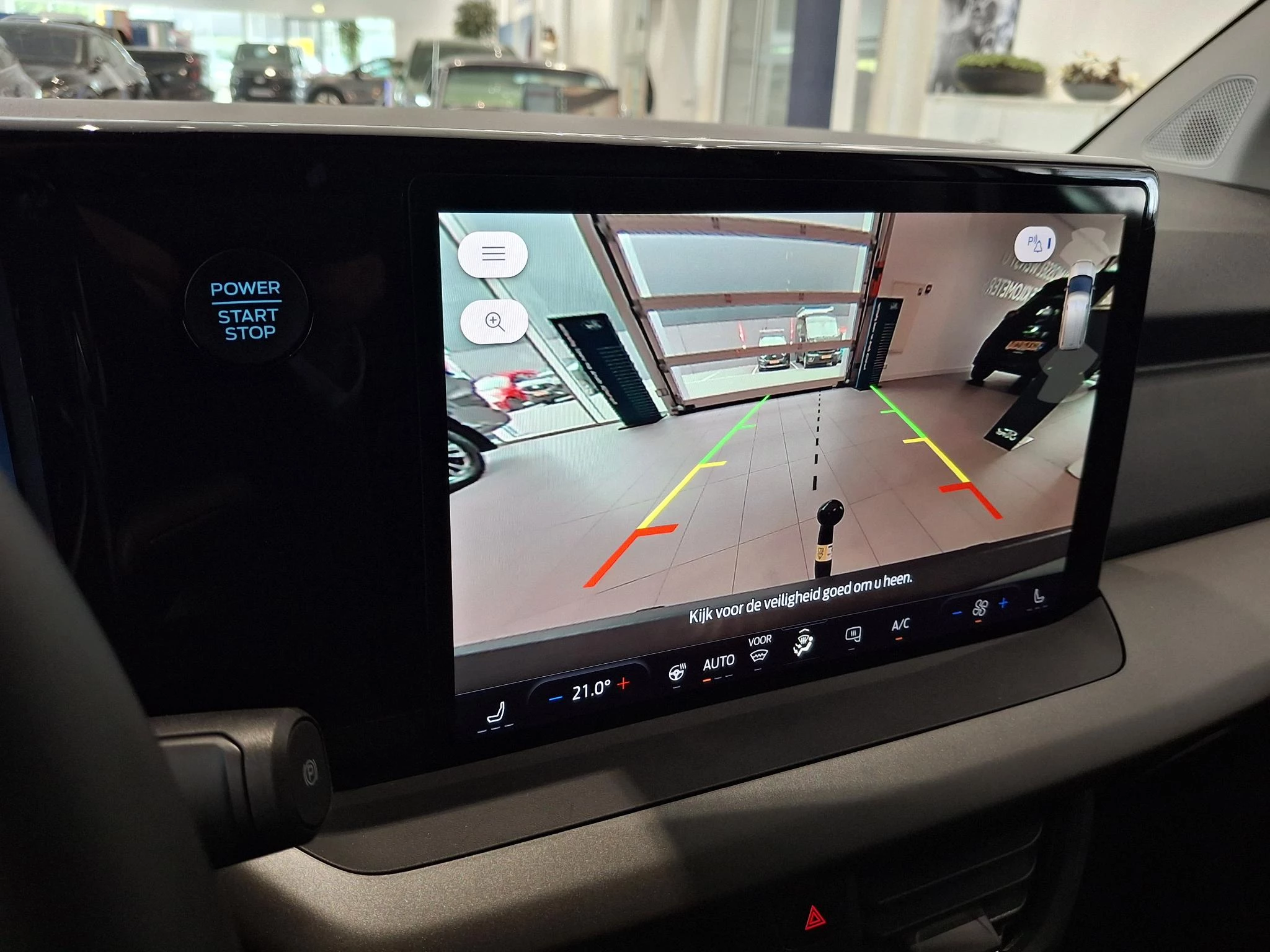 Ford-E-Transit Courier-image-16