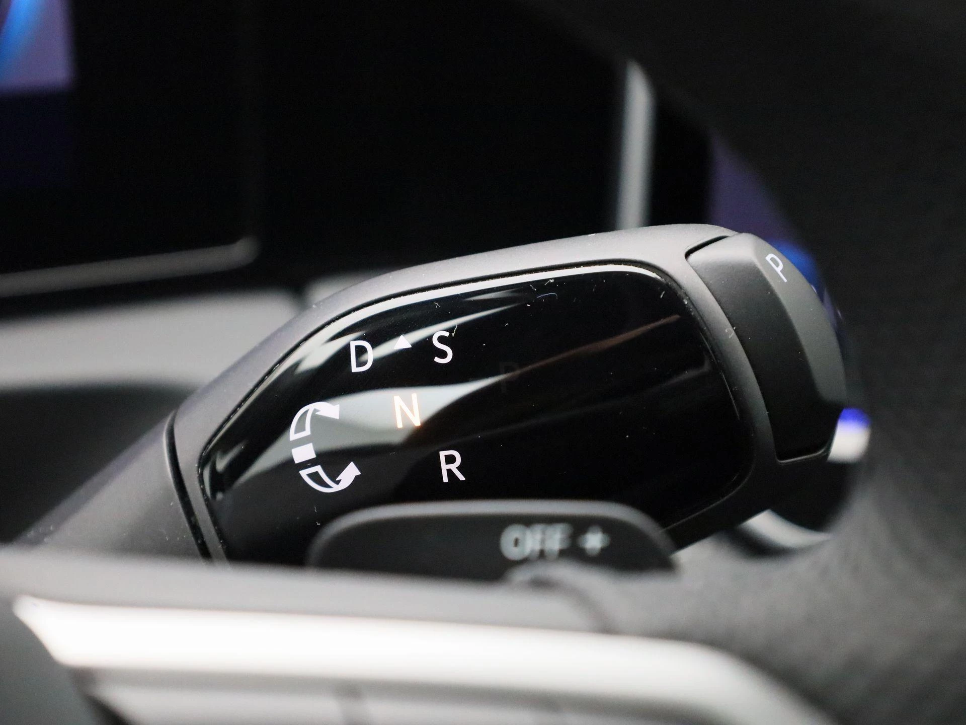 Volkswagen-Tiguan-image-36
