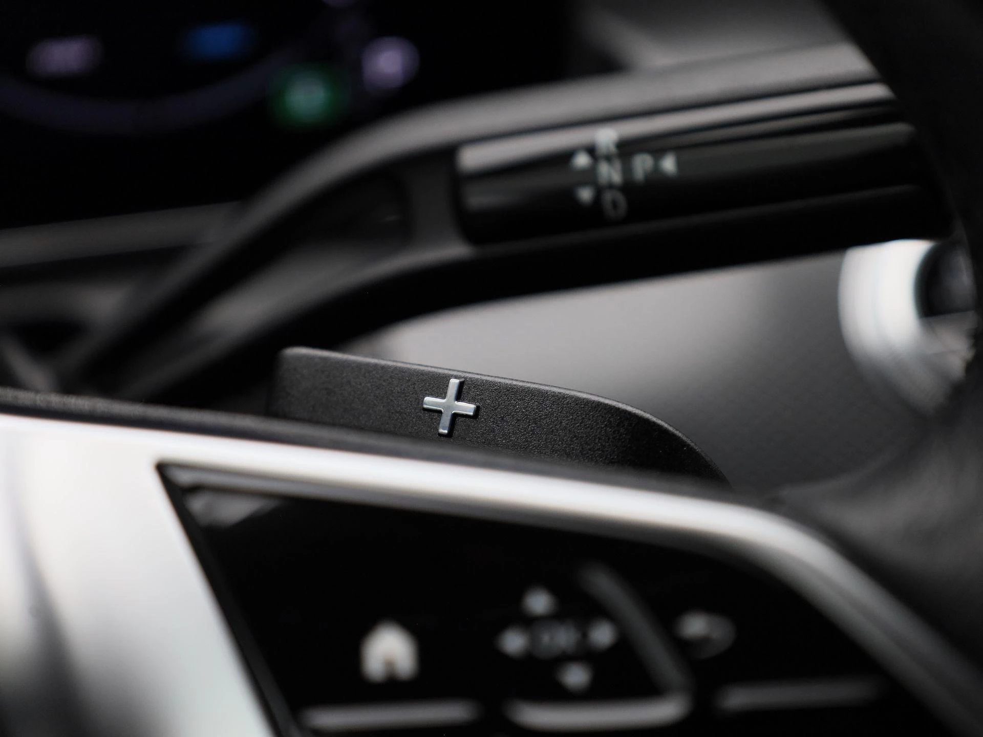 Mercedes-Benz-C-Klasse-image-27