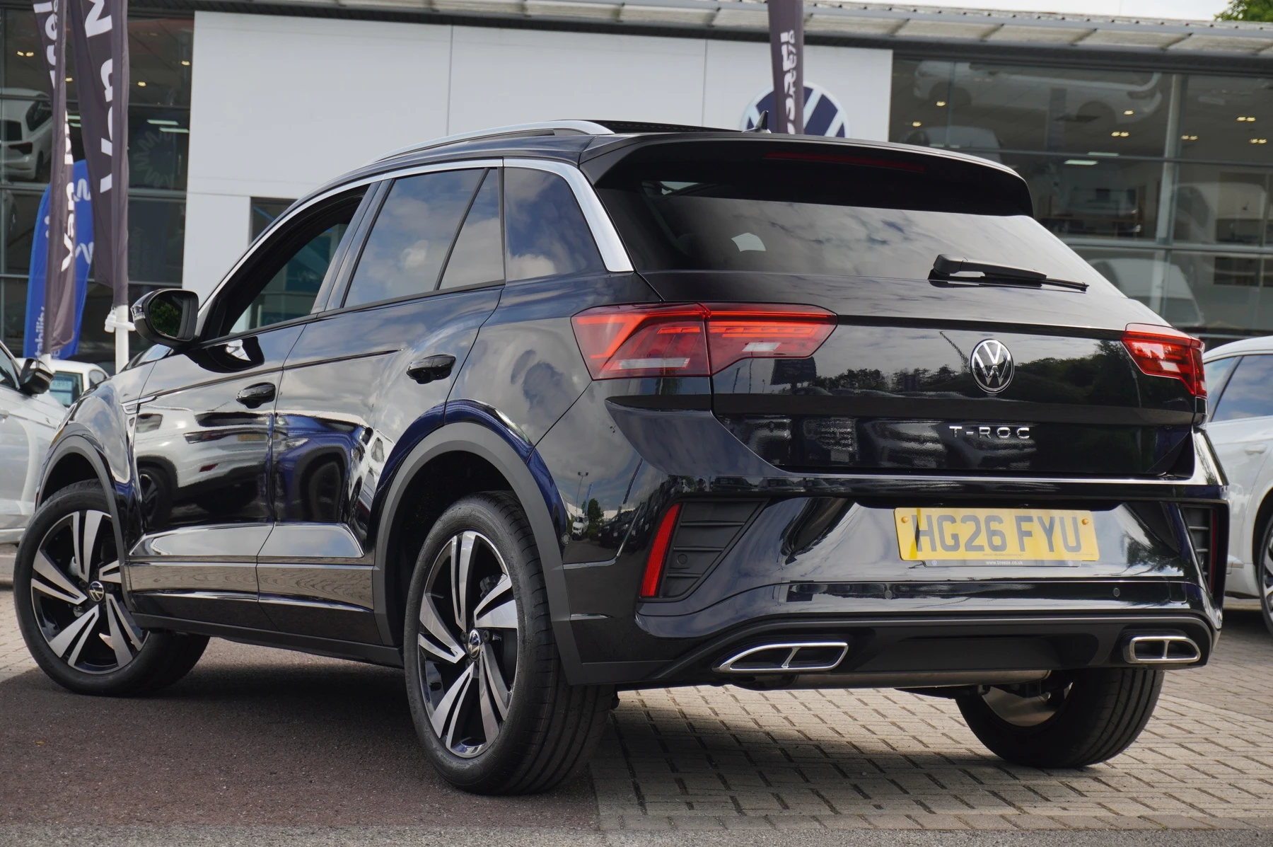 Volkswagen-T-Roc-image-2