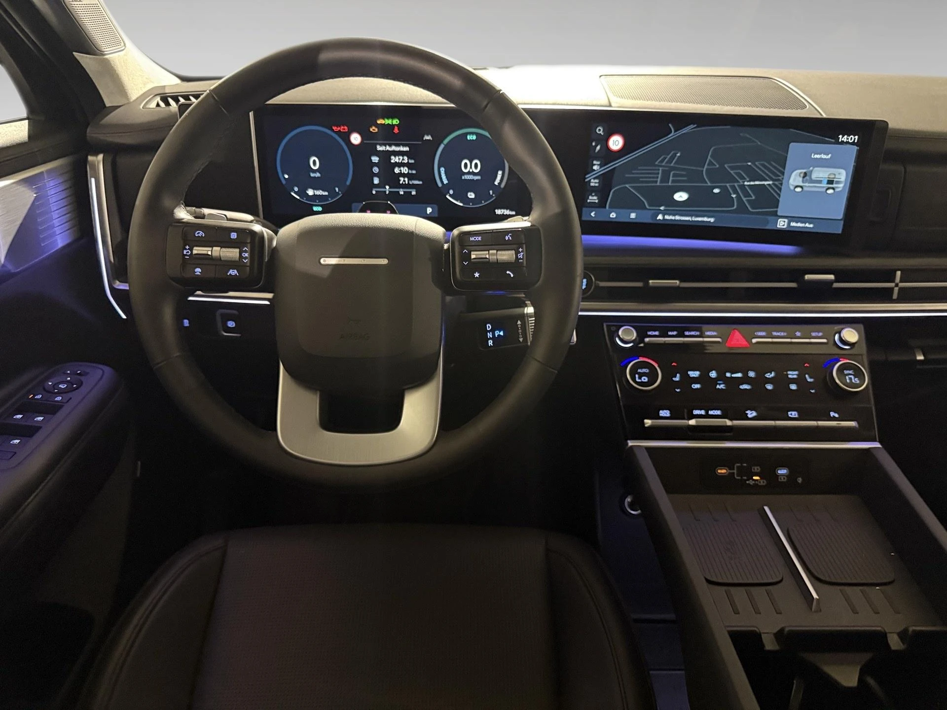 Hyundai-Santa Fe-image-4