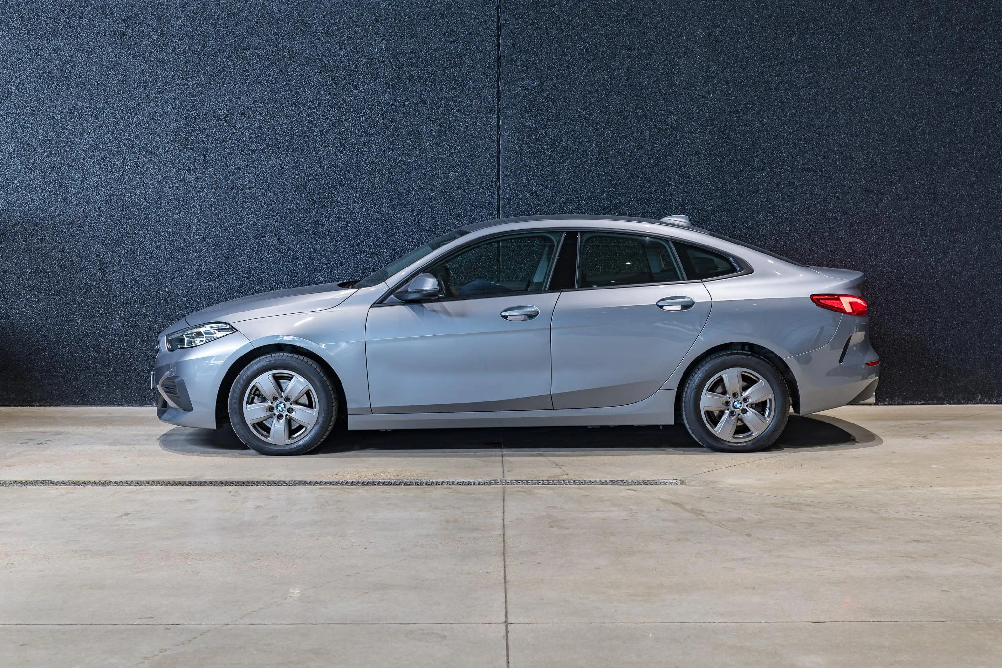 BMW-Série 2-image-3
