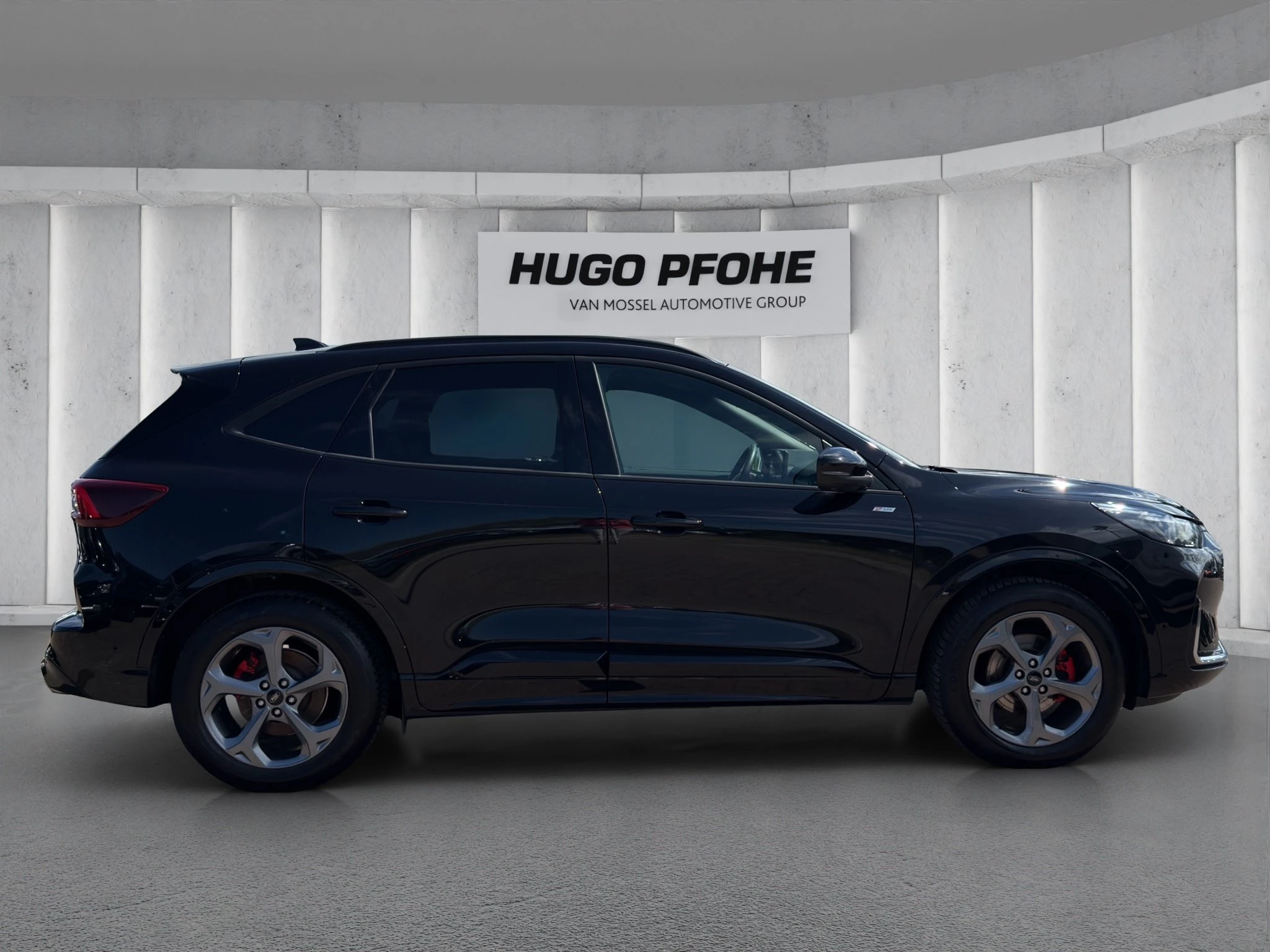 Ford Kuga ST-Line X Aut.*PANO*AHK*360GRAD*LED-MATRIX*NAVI*GRA*WINTER-PKT..