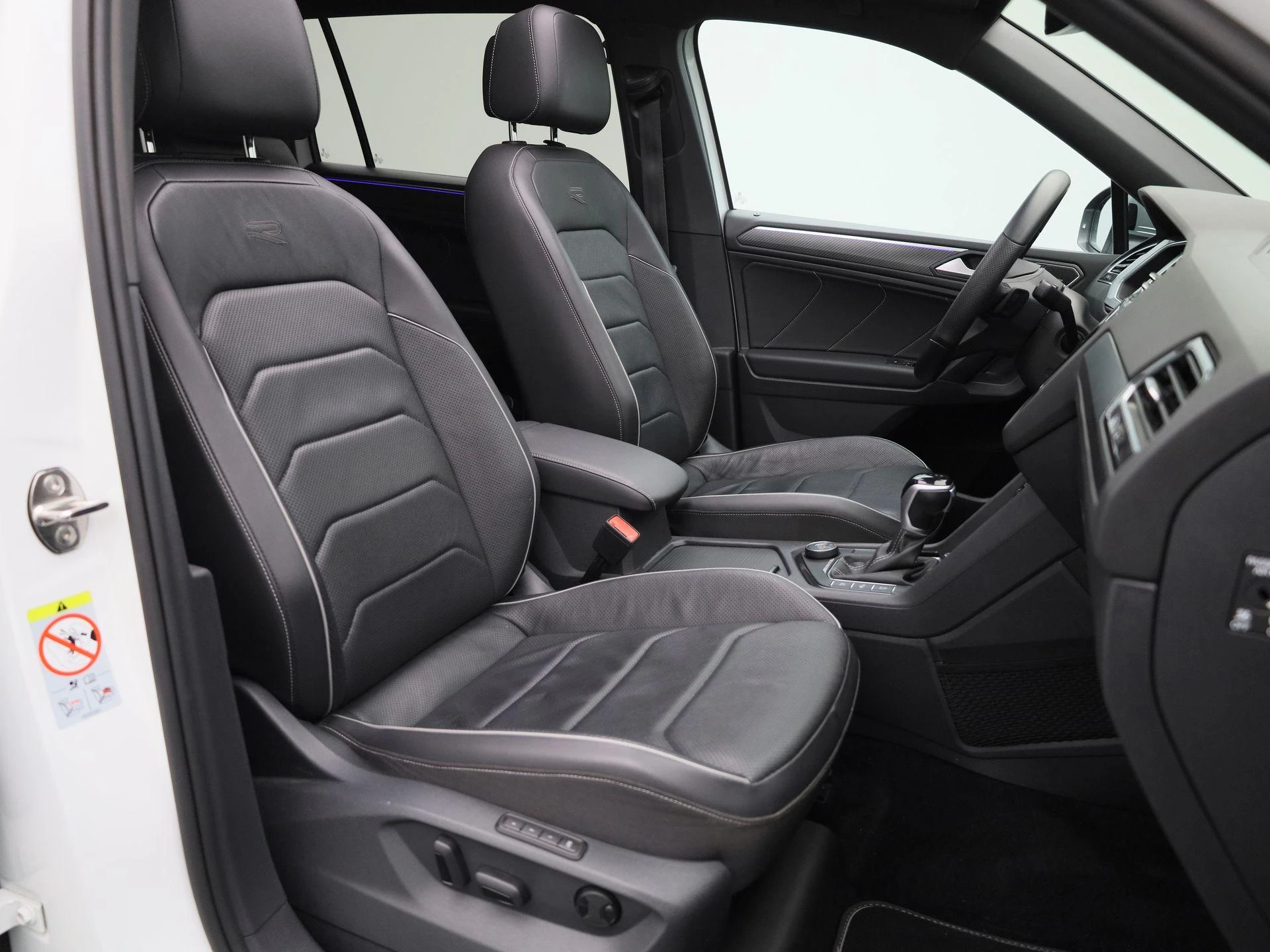 Volkswagen-Tiguan Allspace-image-53