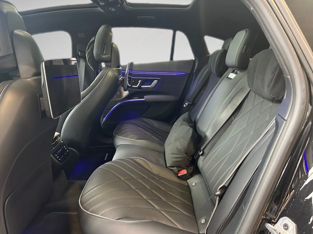 Mercedes-AMG-EQS 53 AMG-image-9