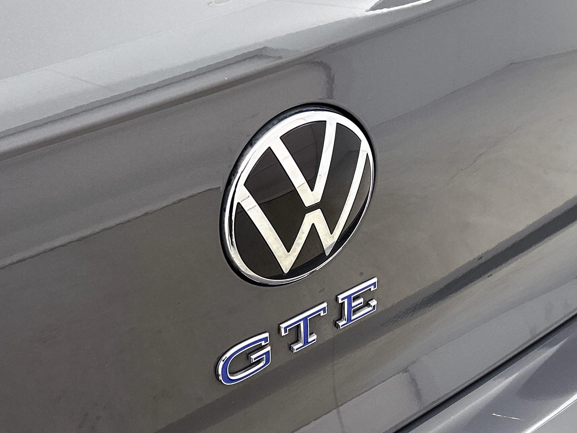 Volkswagen-Golf-image-13