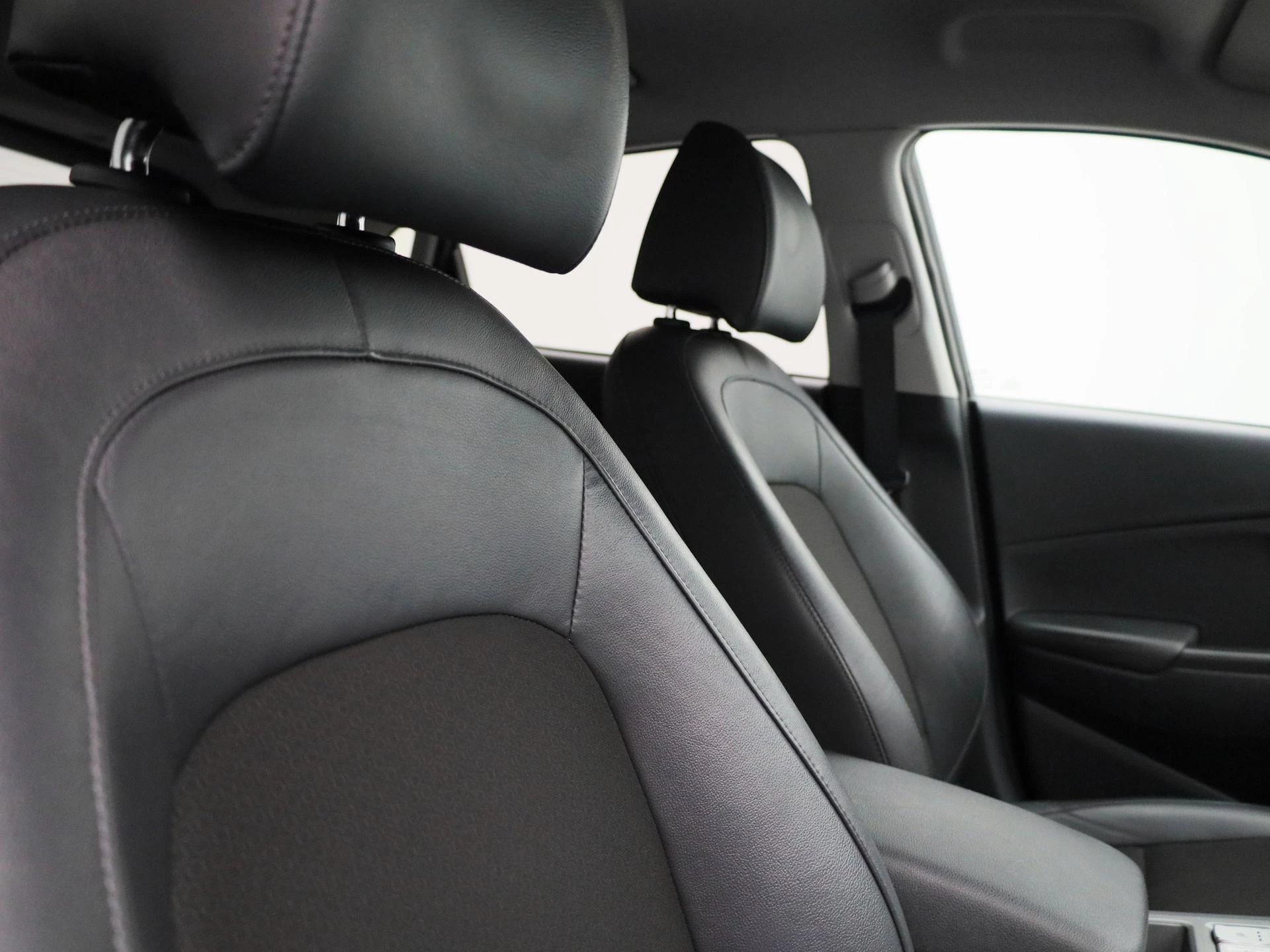 Hyundai-Kona-image-33