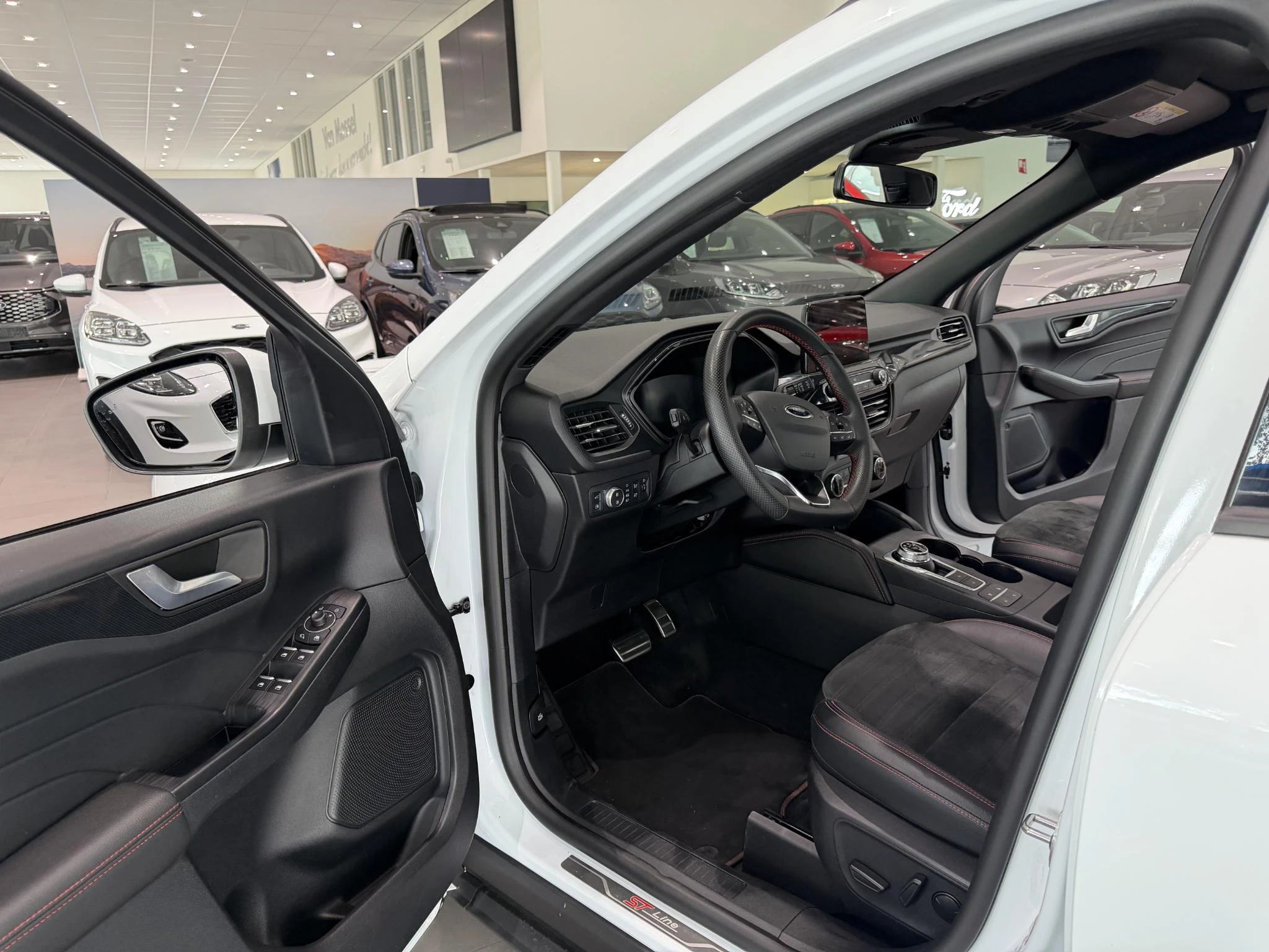 Ford-Kuga-image-12