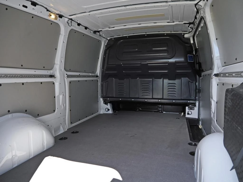 Mercedes-Benz-Vito 116-image-13
