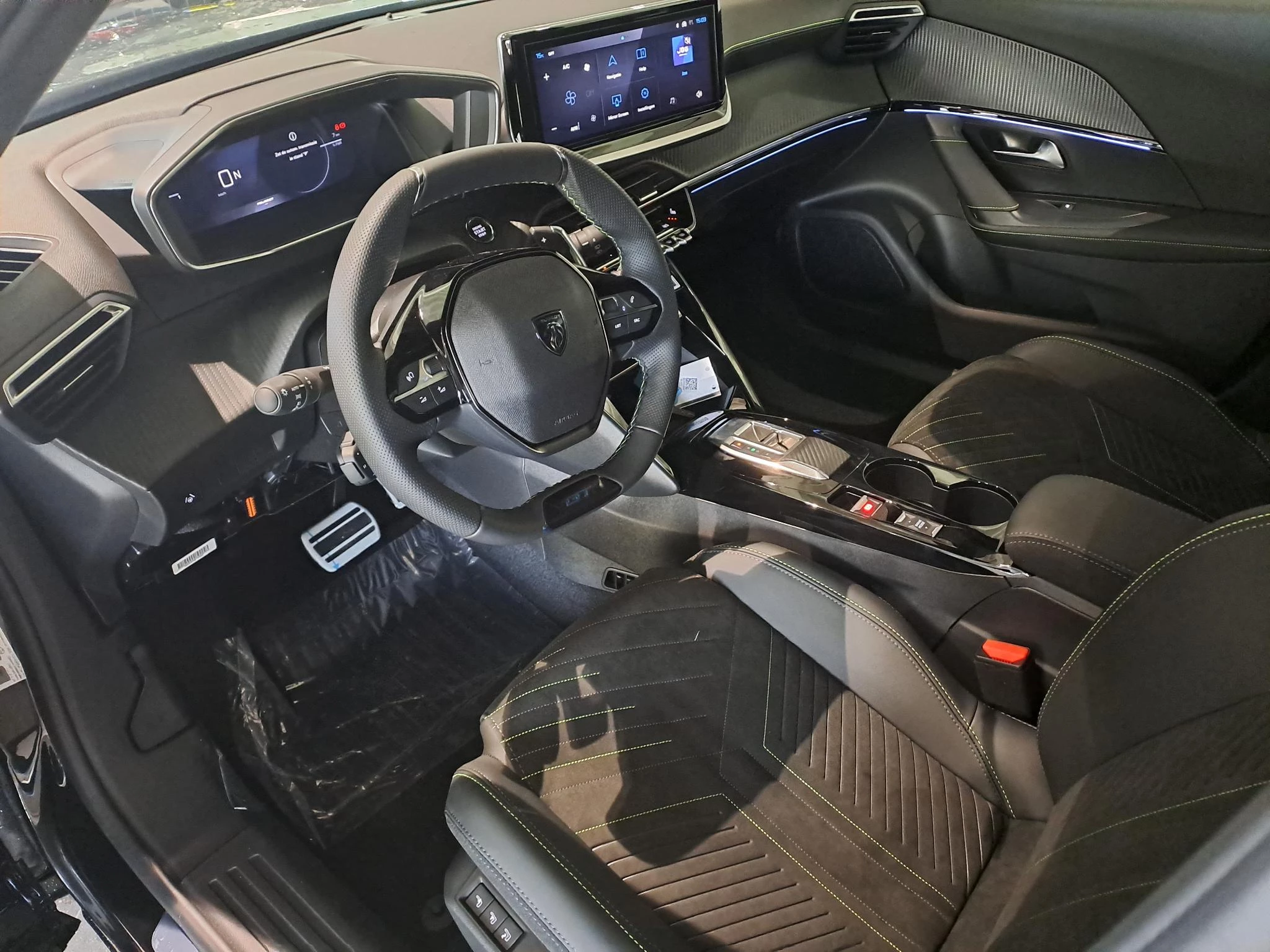 Peugeot-2008-image-2