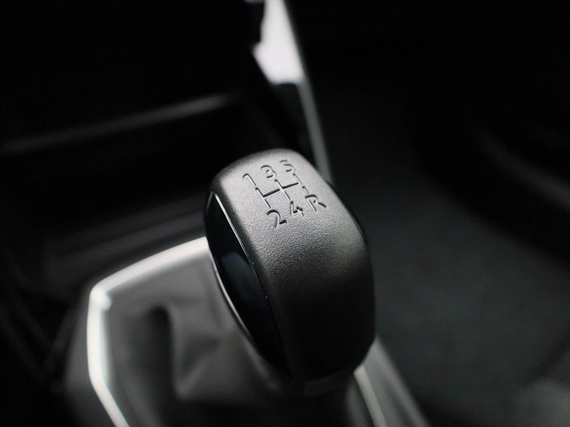 Peugeot-208-image-21