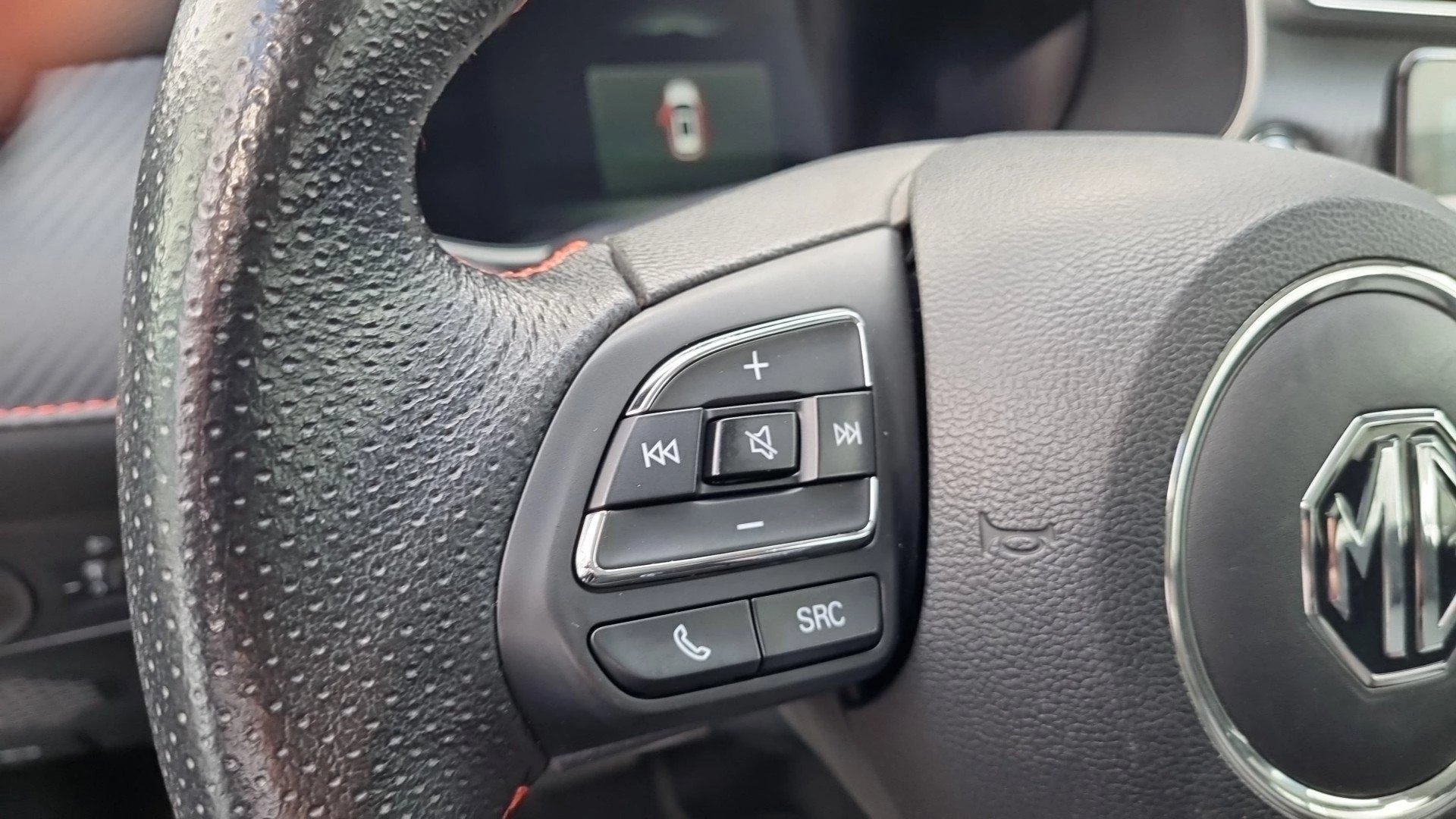 MG-ZS EV-image-23
