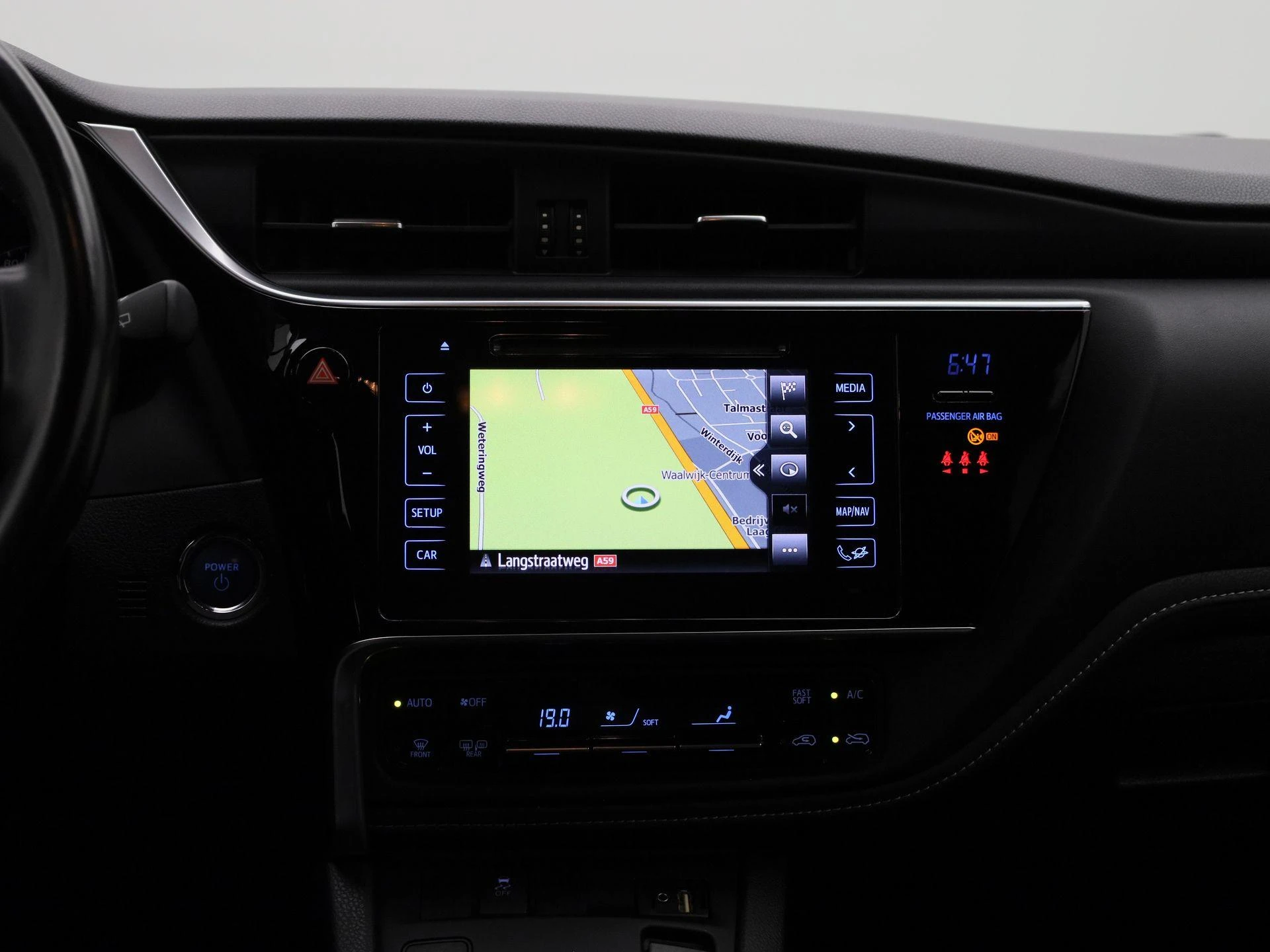 Toyota-Auris-image-8