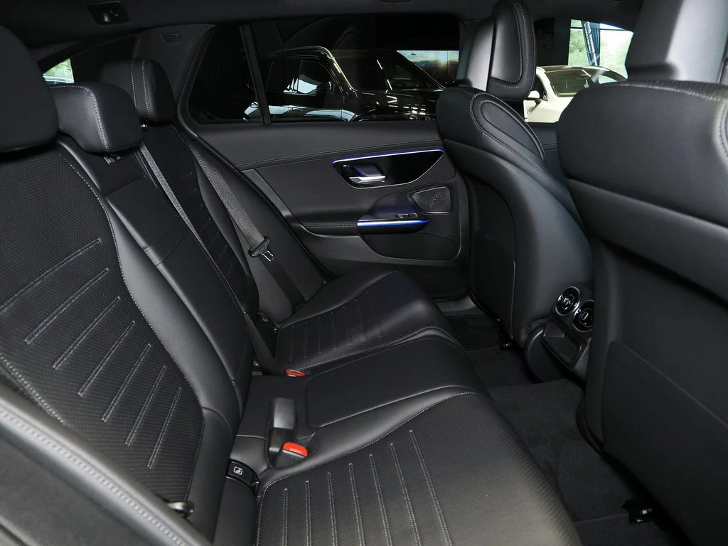 Mercedes-Benz-C-Klasse 200 d-image-13