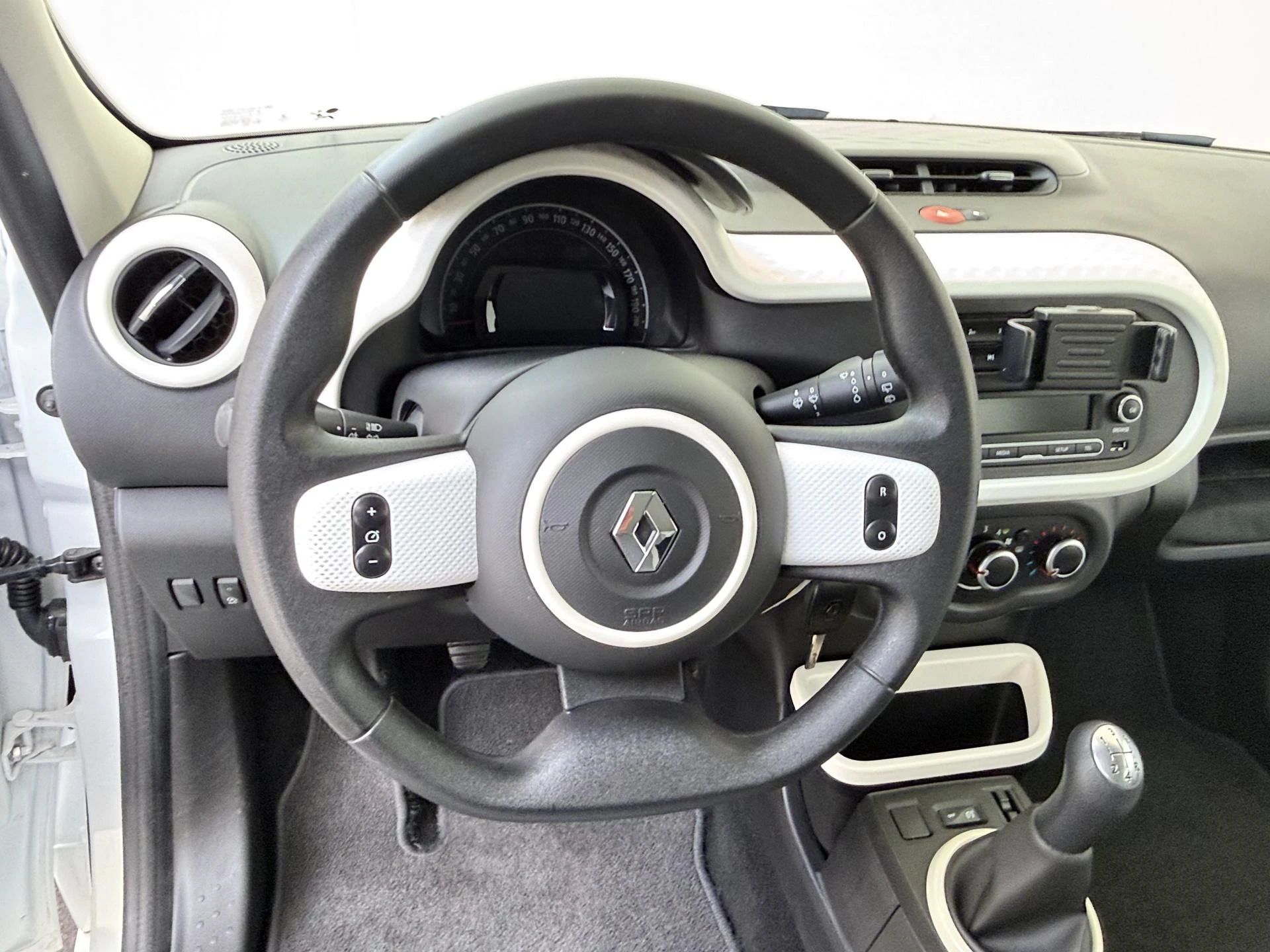 Renault-Twingo-image-9