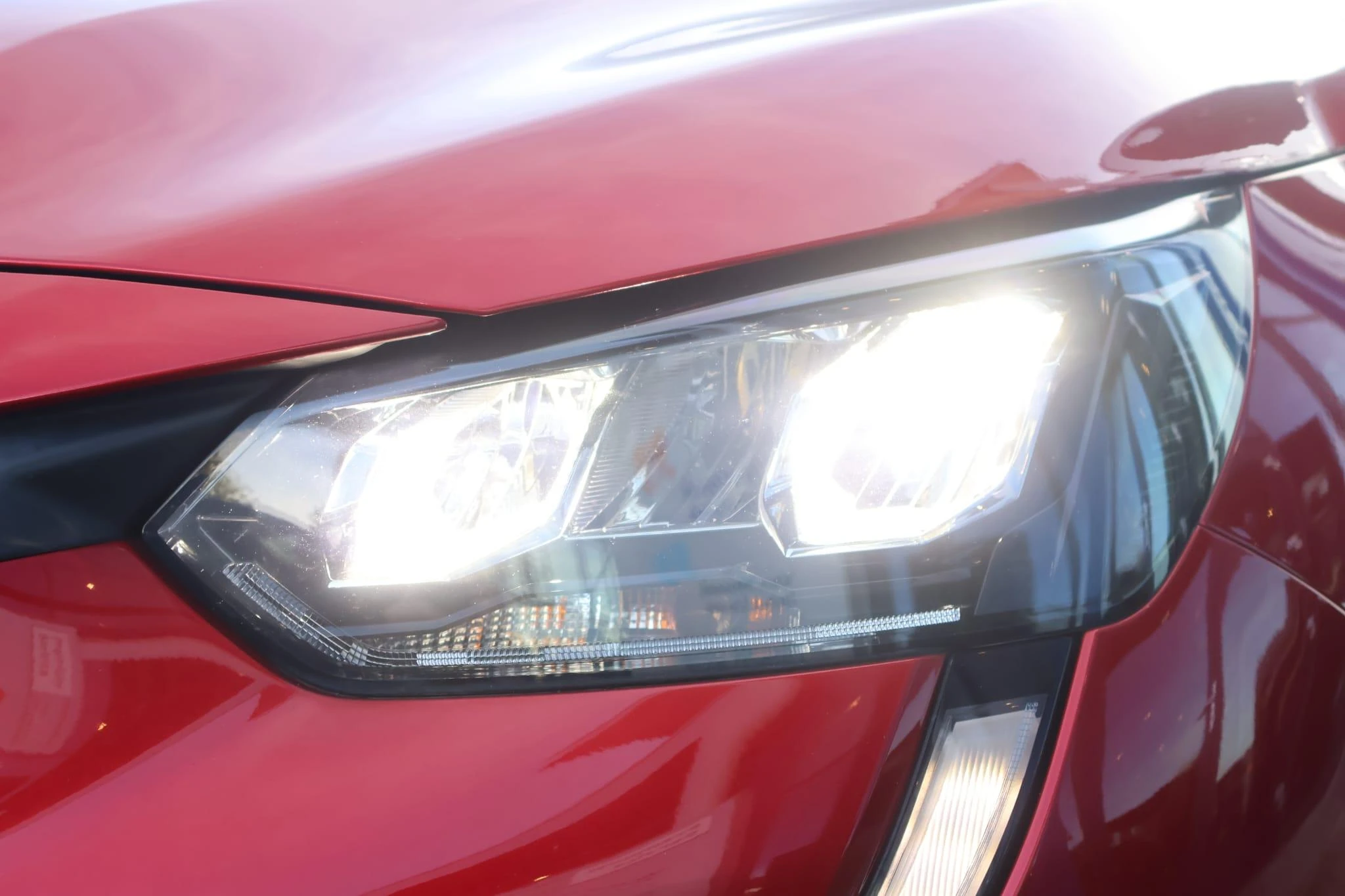 Peugeot-208-image-6