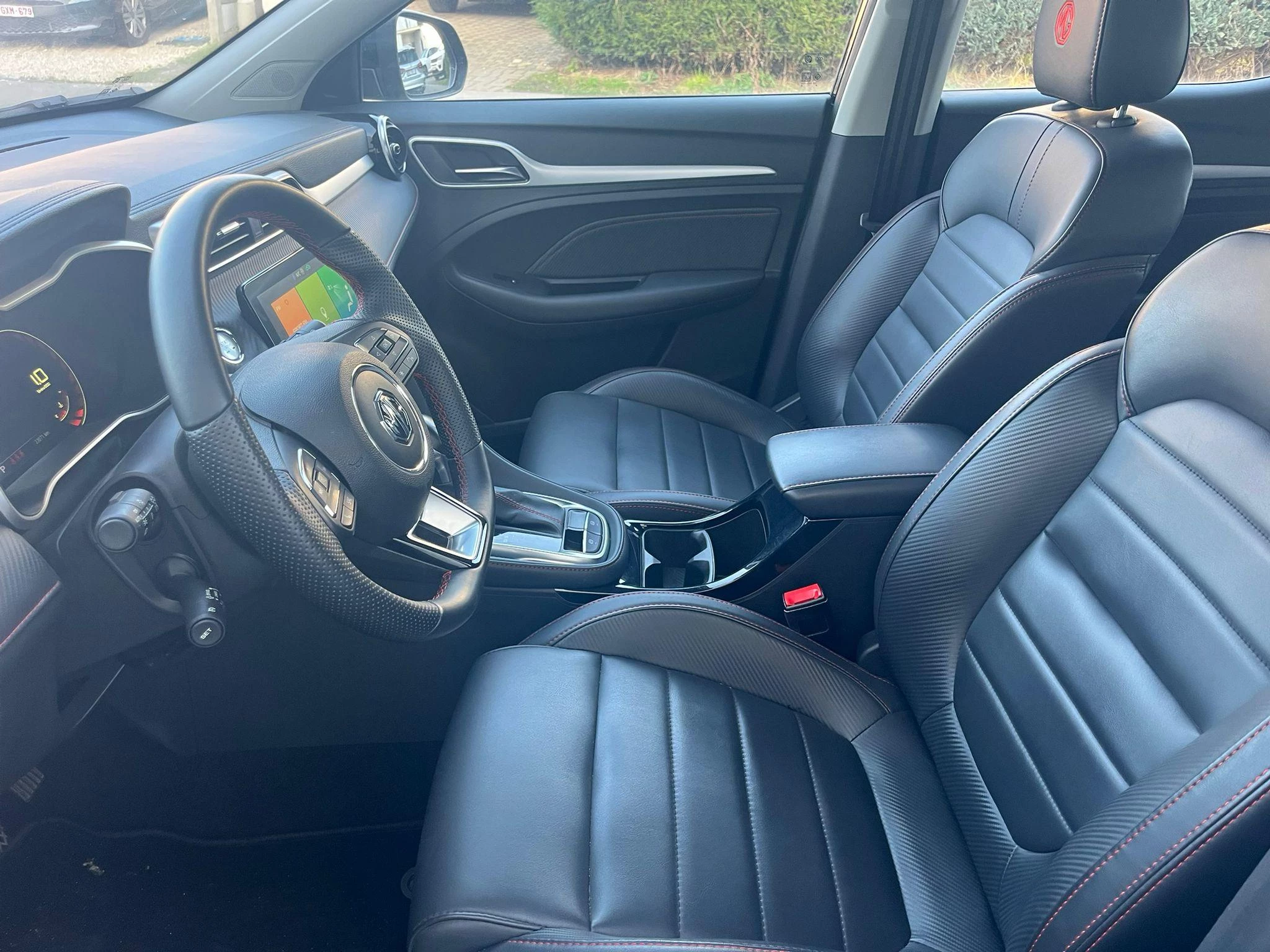 MG ZS ICE 1.0 AT LUXURY FWD