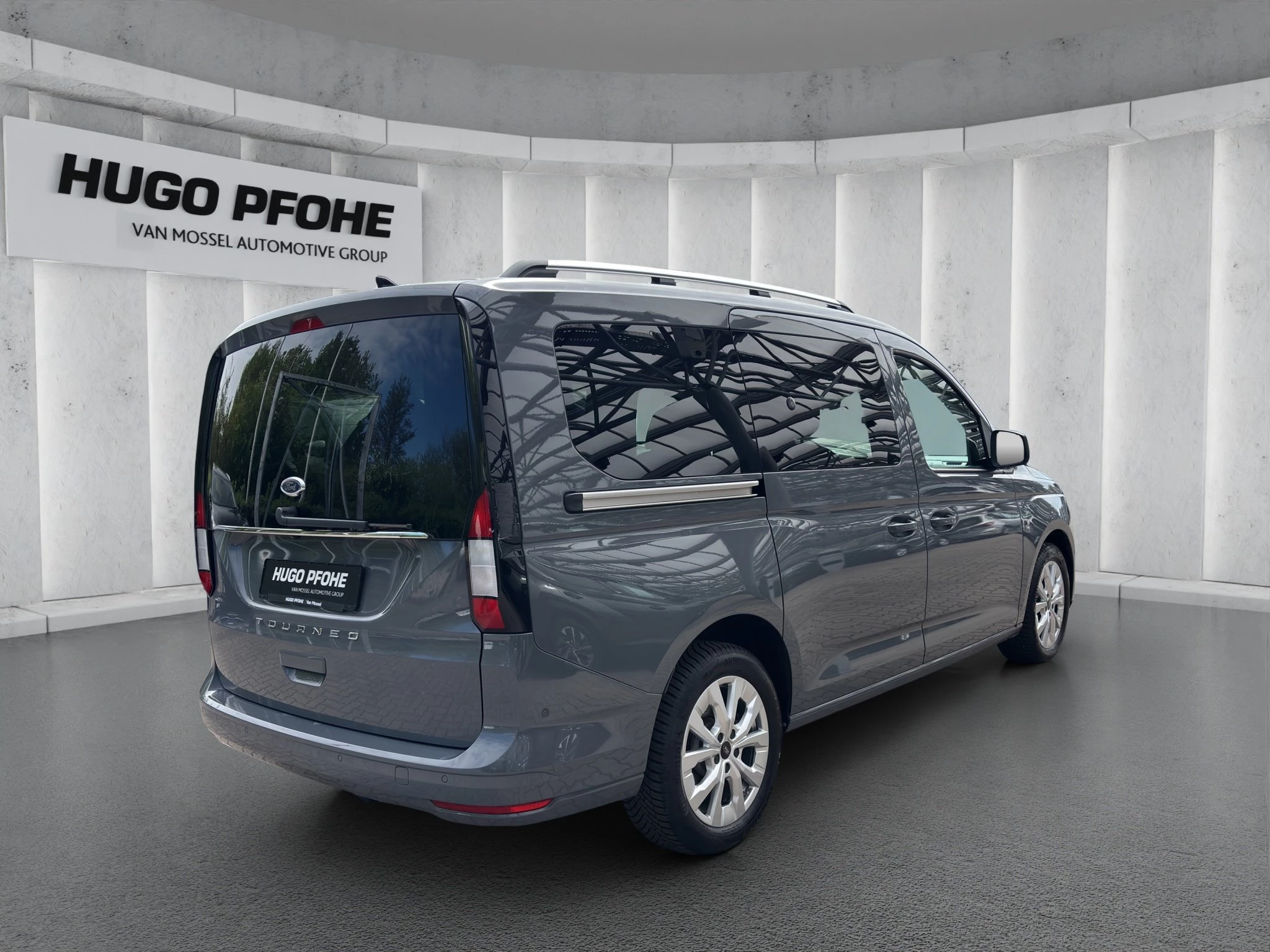 Ford Tourneo Connect Grand Titanium Aut.*AHK*ACC*KAM*NAVI*SHZ