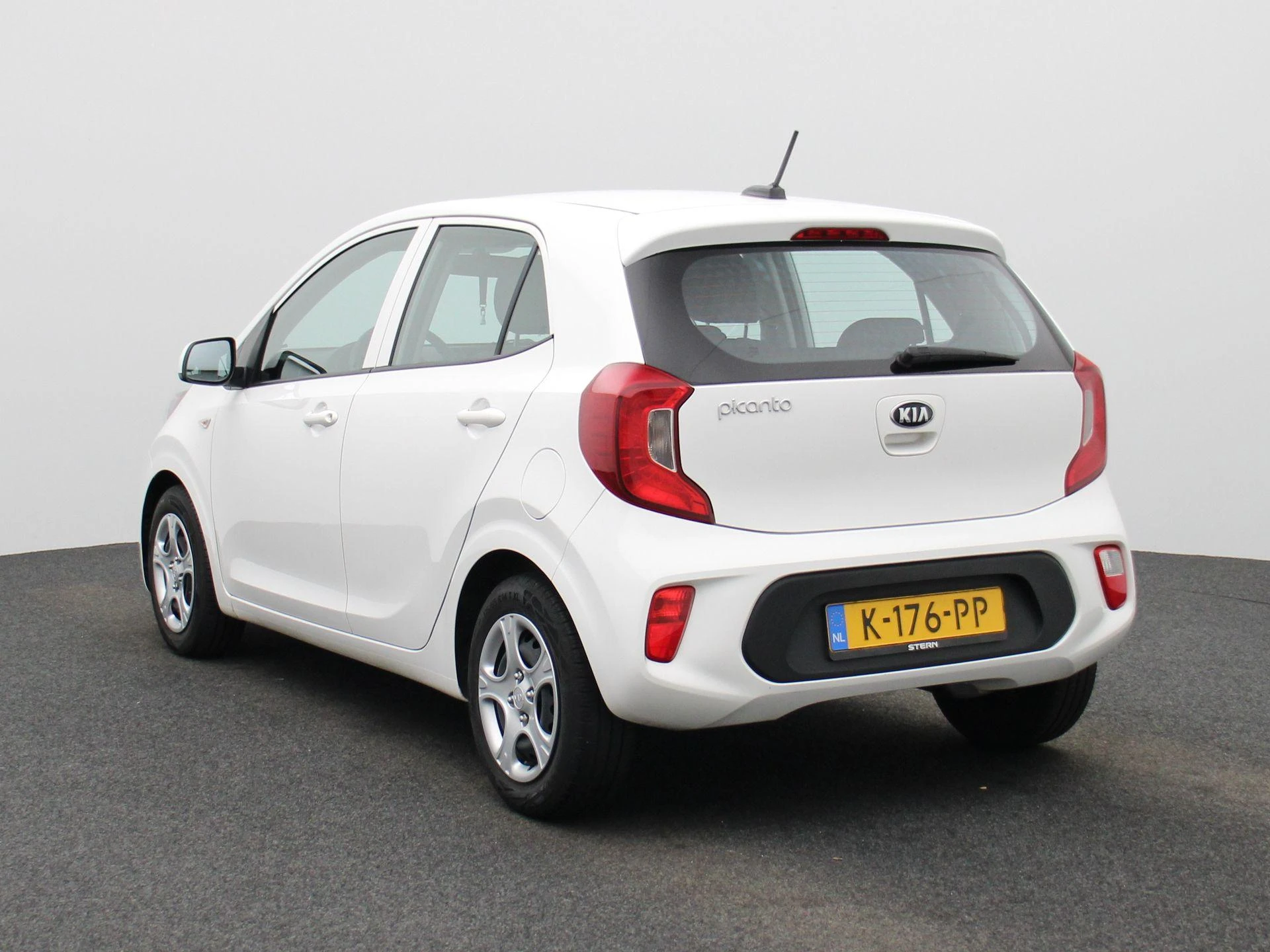 Kia-Picanto-image-1