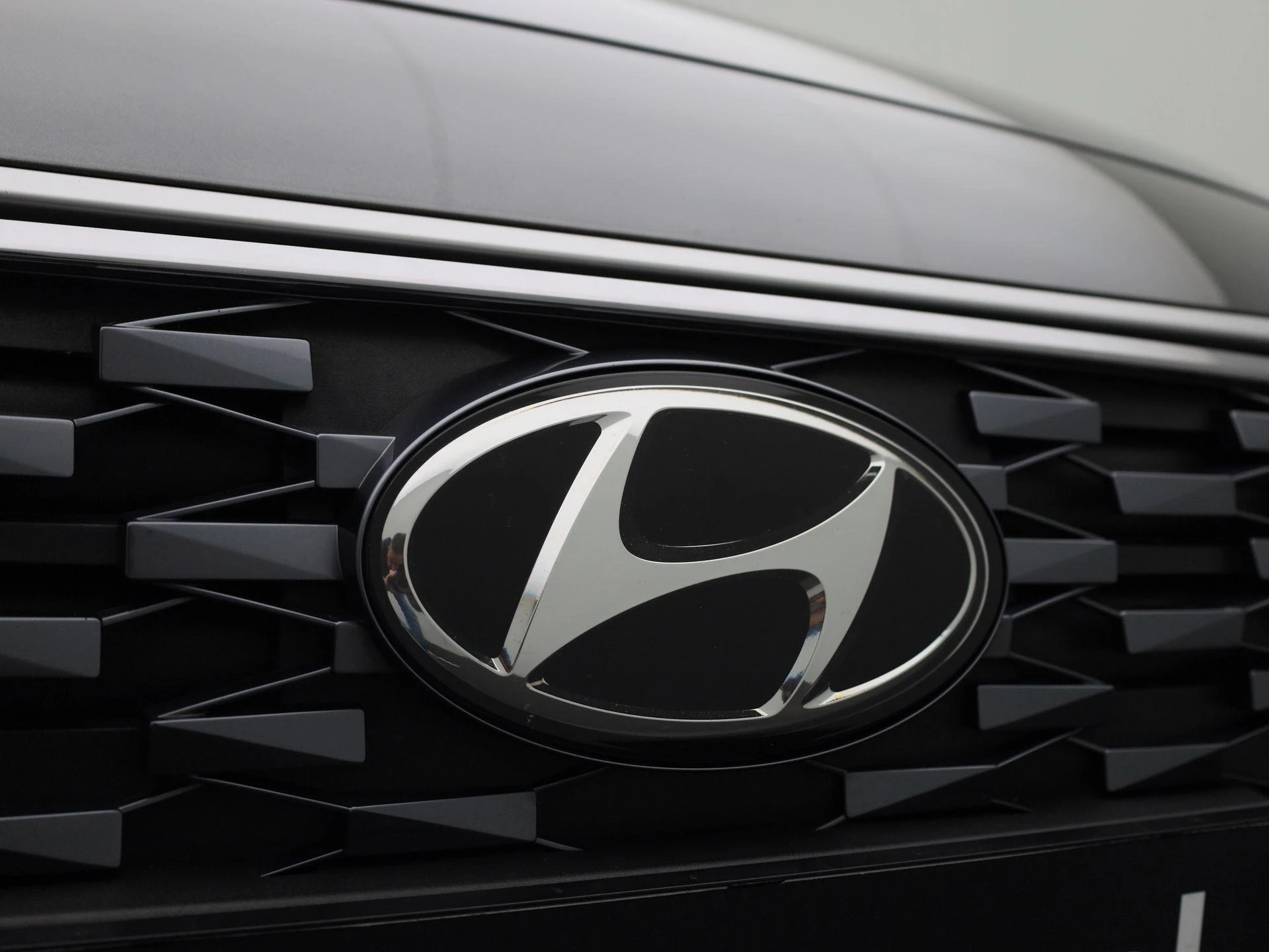 Hyundai-IONIQ-image-36