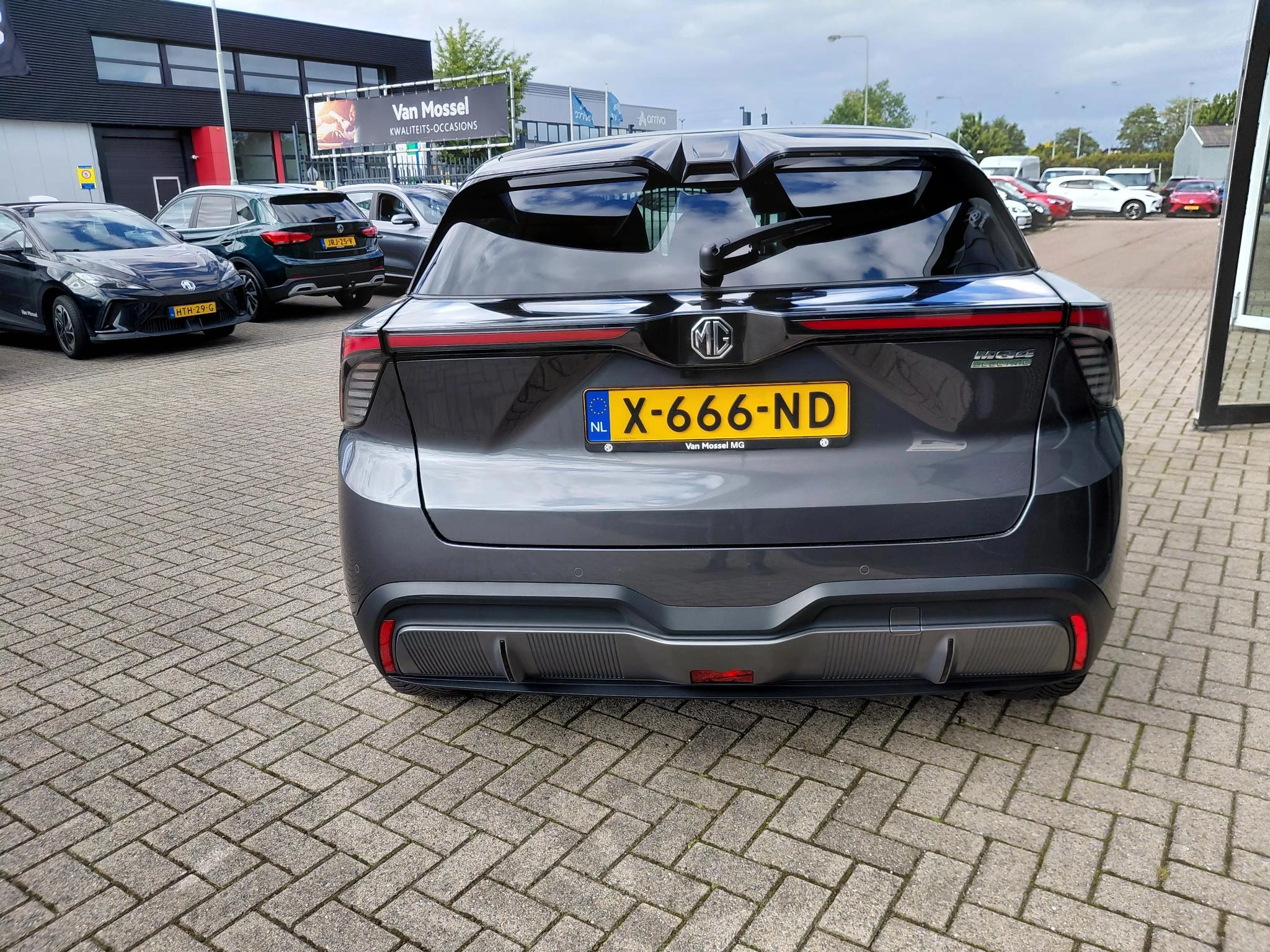 MG MG4 Luxury 64 kWh
