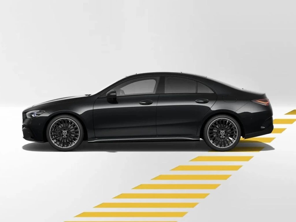 Mercedes-Benz-CLA 200-image-3