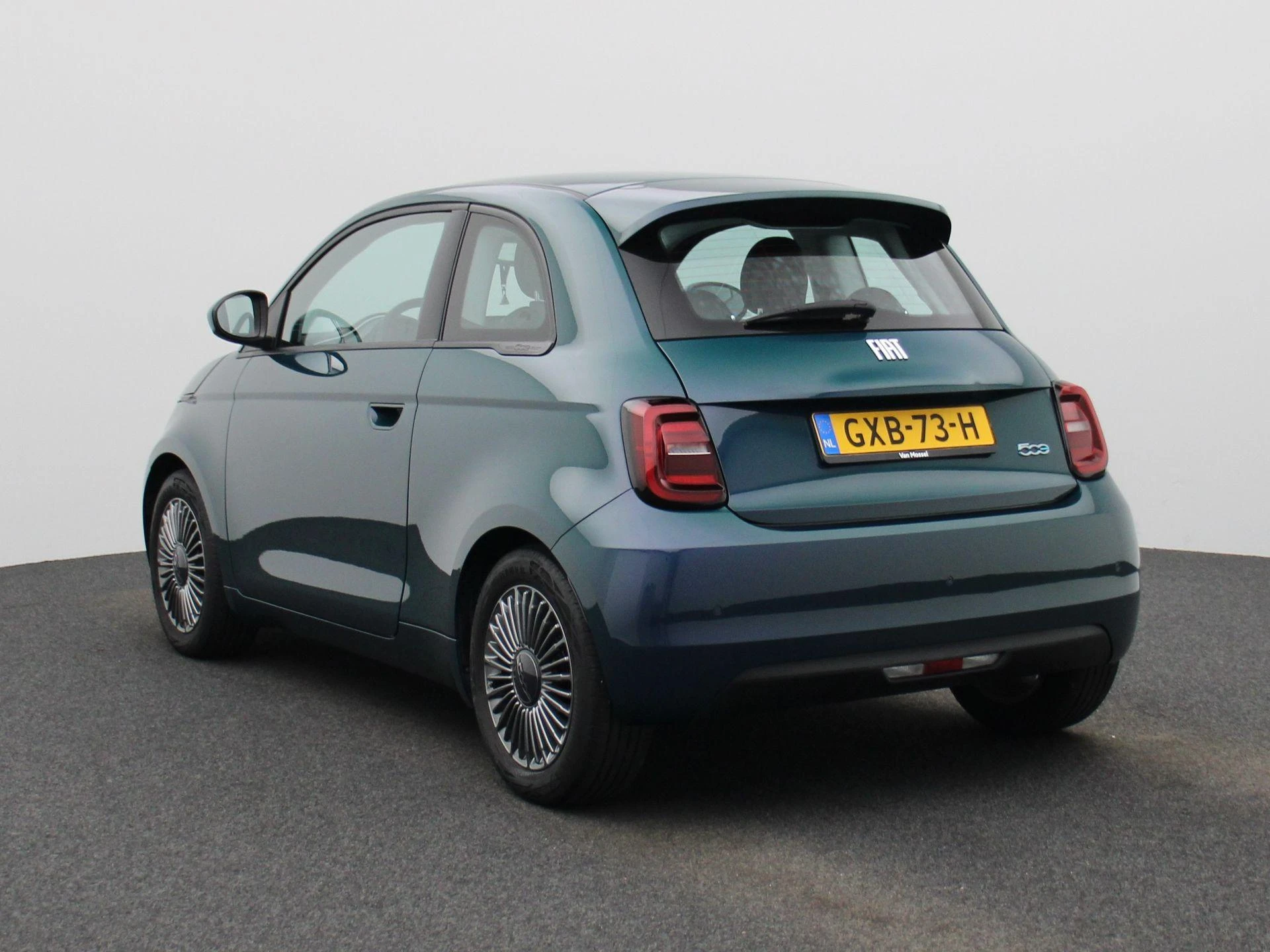 Fiat-500-image-3
