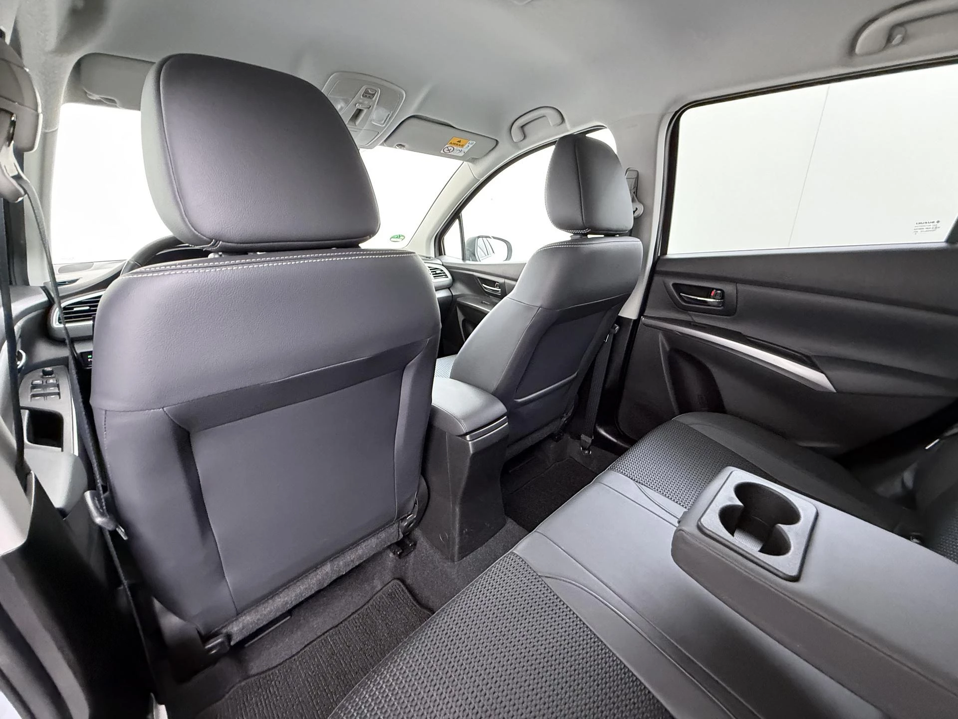 Suzuki-S-Cross-image-18