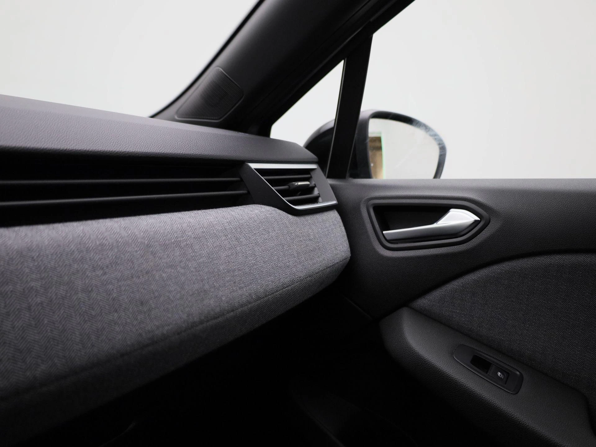 Renault-Clio-image-26