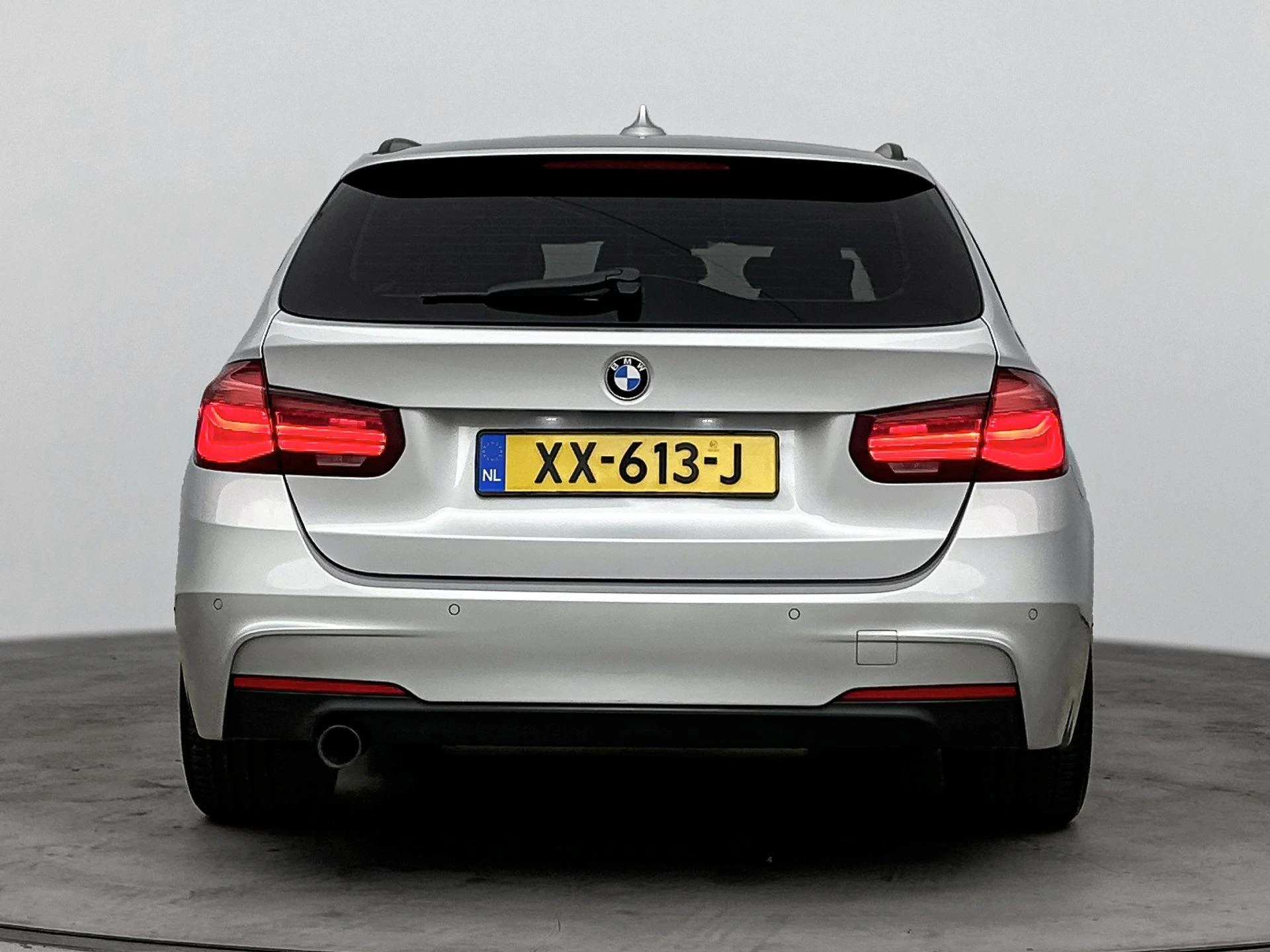 BMW-3 Serie-image-2