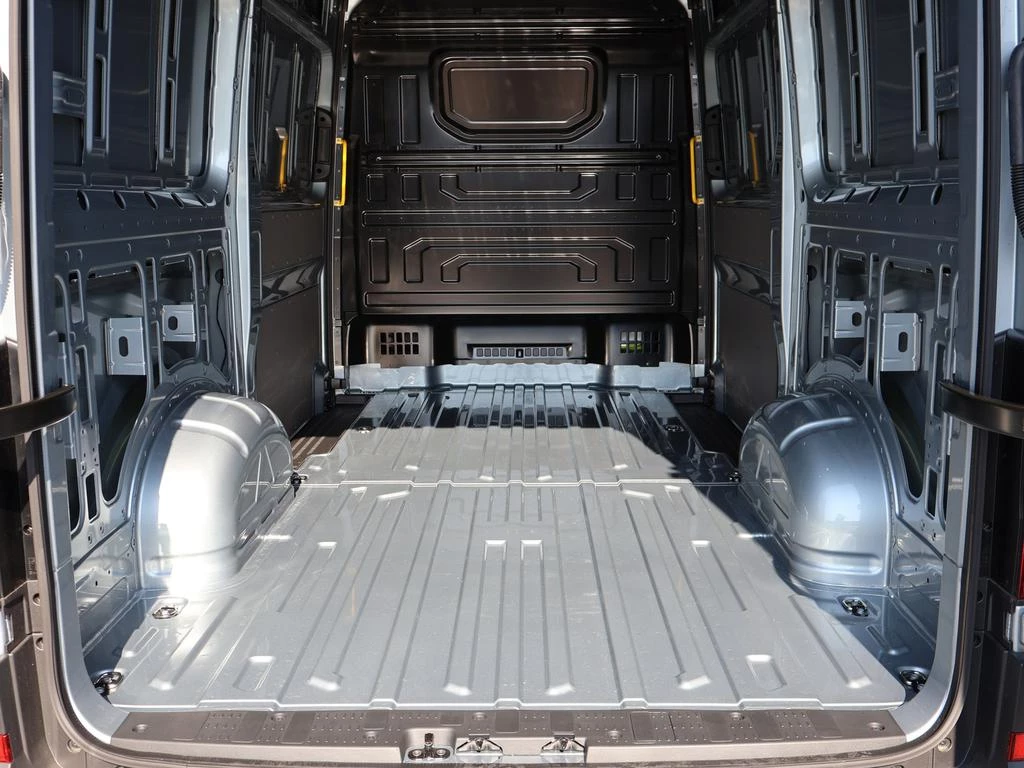 Volkswagen Crafter 35 Fou Mwb Hr Crafter 2.0 CR TDi L3H3 Aut.