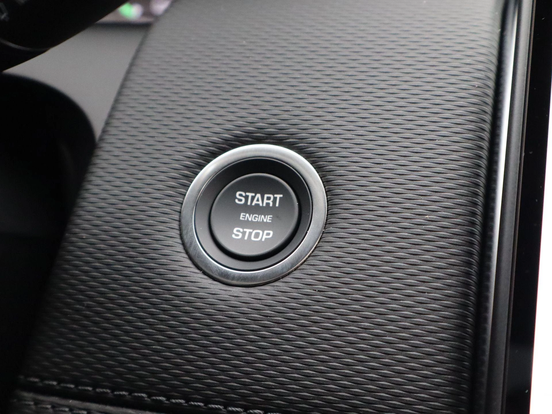 Land Rover-Discovery Sport-image-21