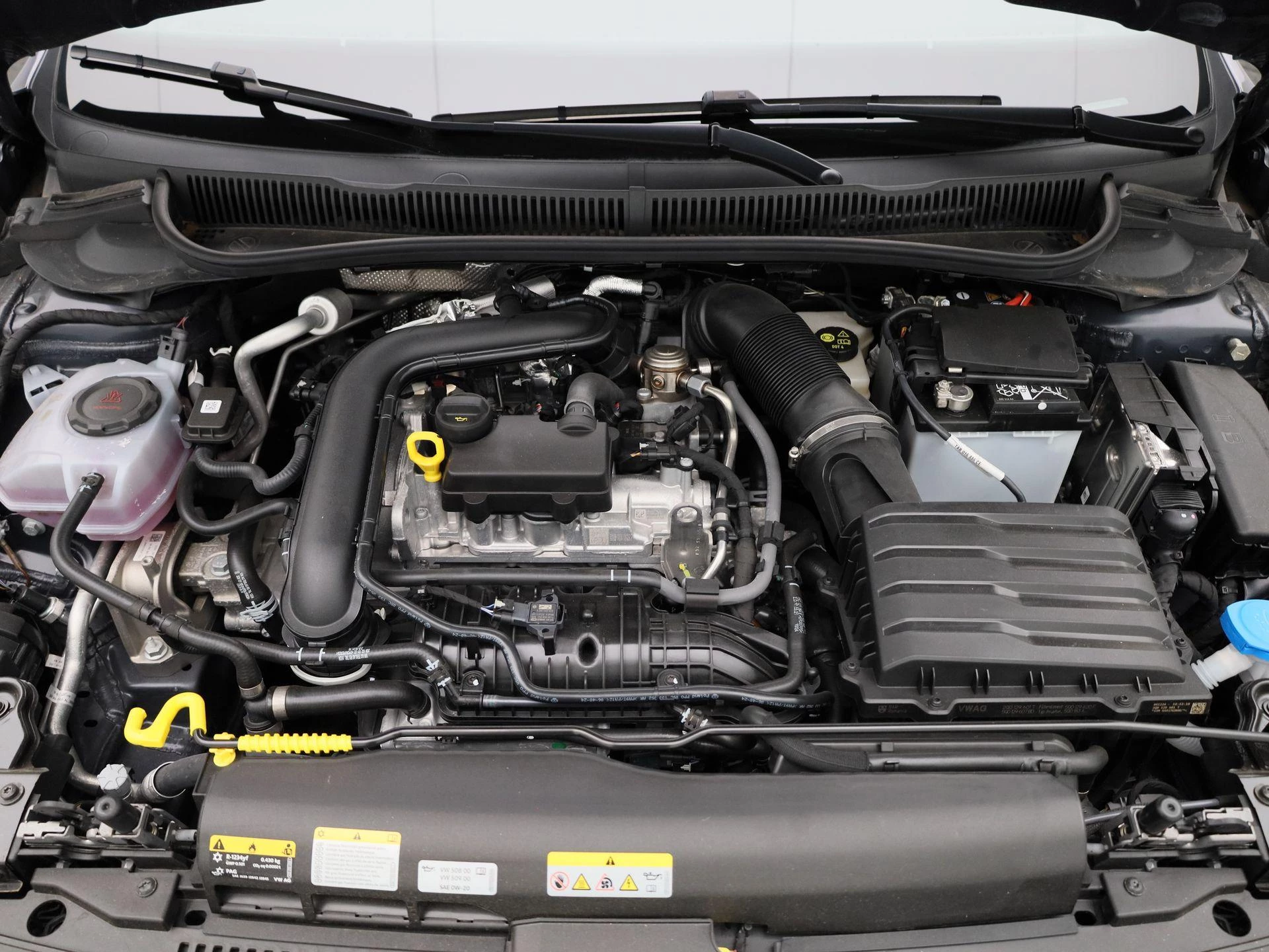 Volkswagen-Polo-image-35