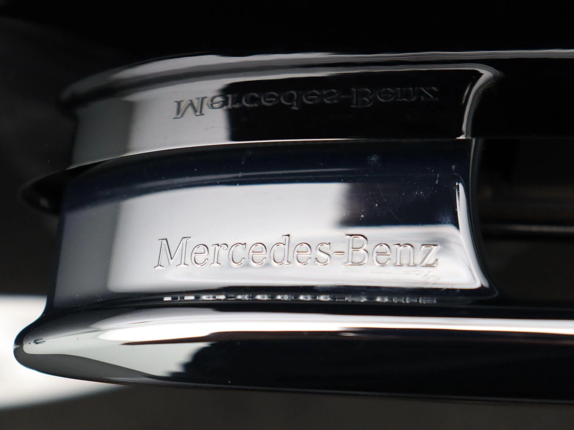 Mercedes-Benz-EQE-image-13