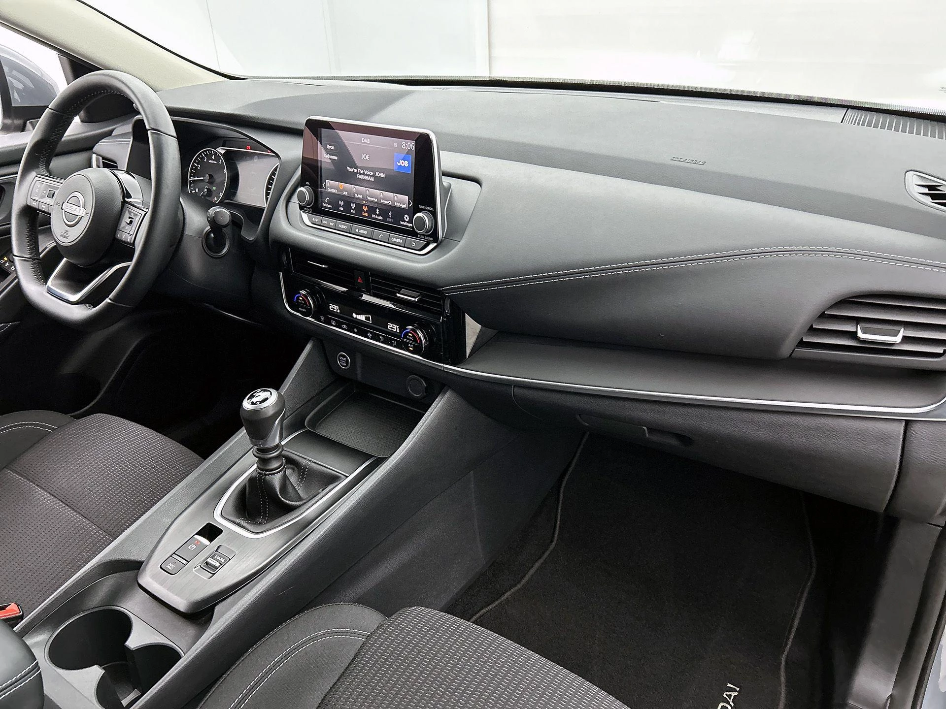 Nissan-QASHQAI-image-21