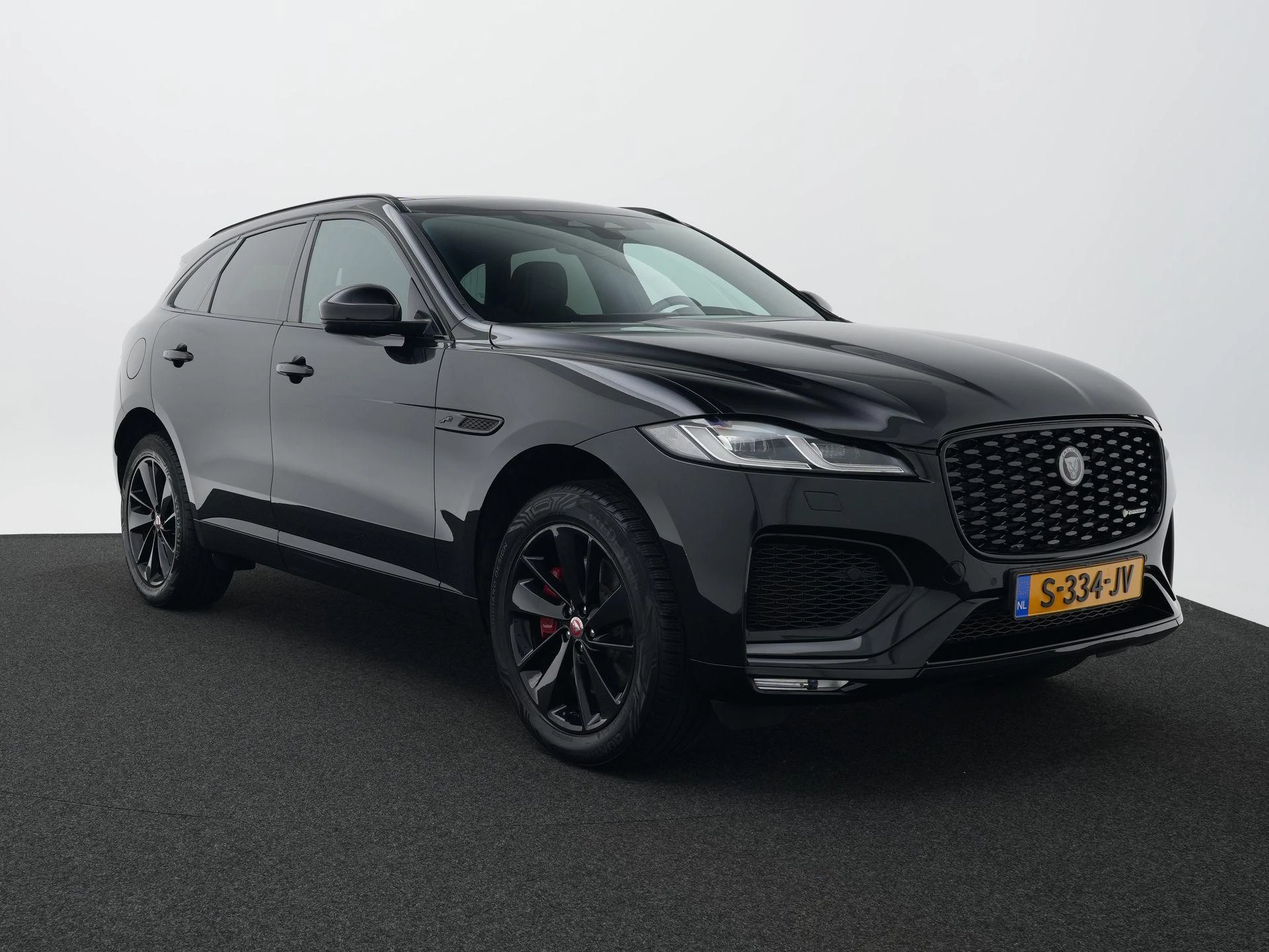 Jaguar F-PACE 2.0 P400e PHEV R-Dynamic Black