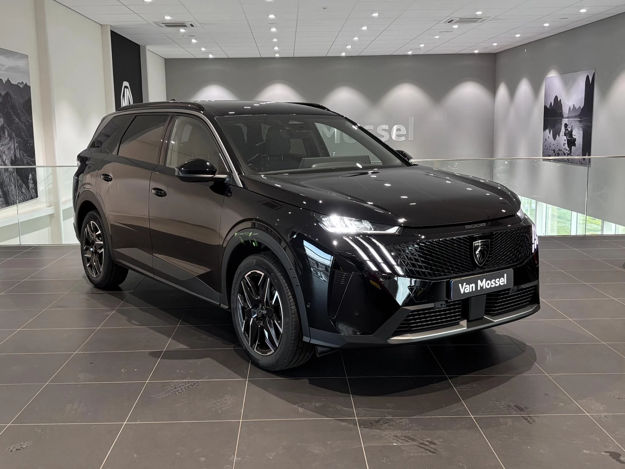 Peugeot-5008-image-6