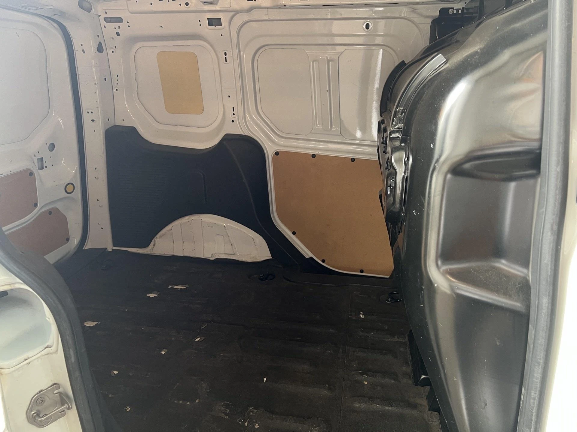 Ford-Transit-image-11