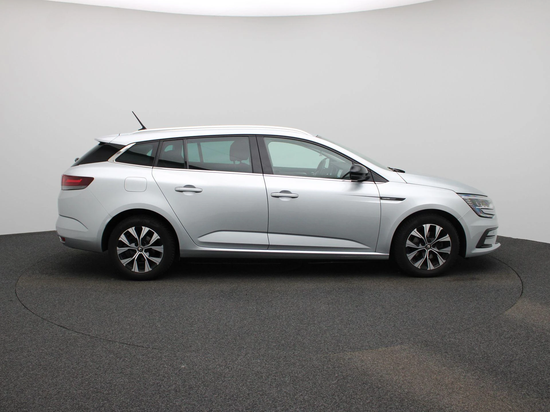 Renault-Mégane-image-5