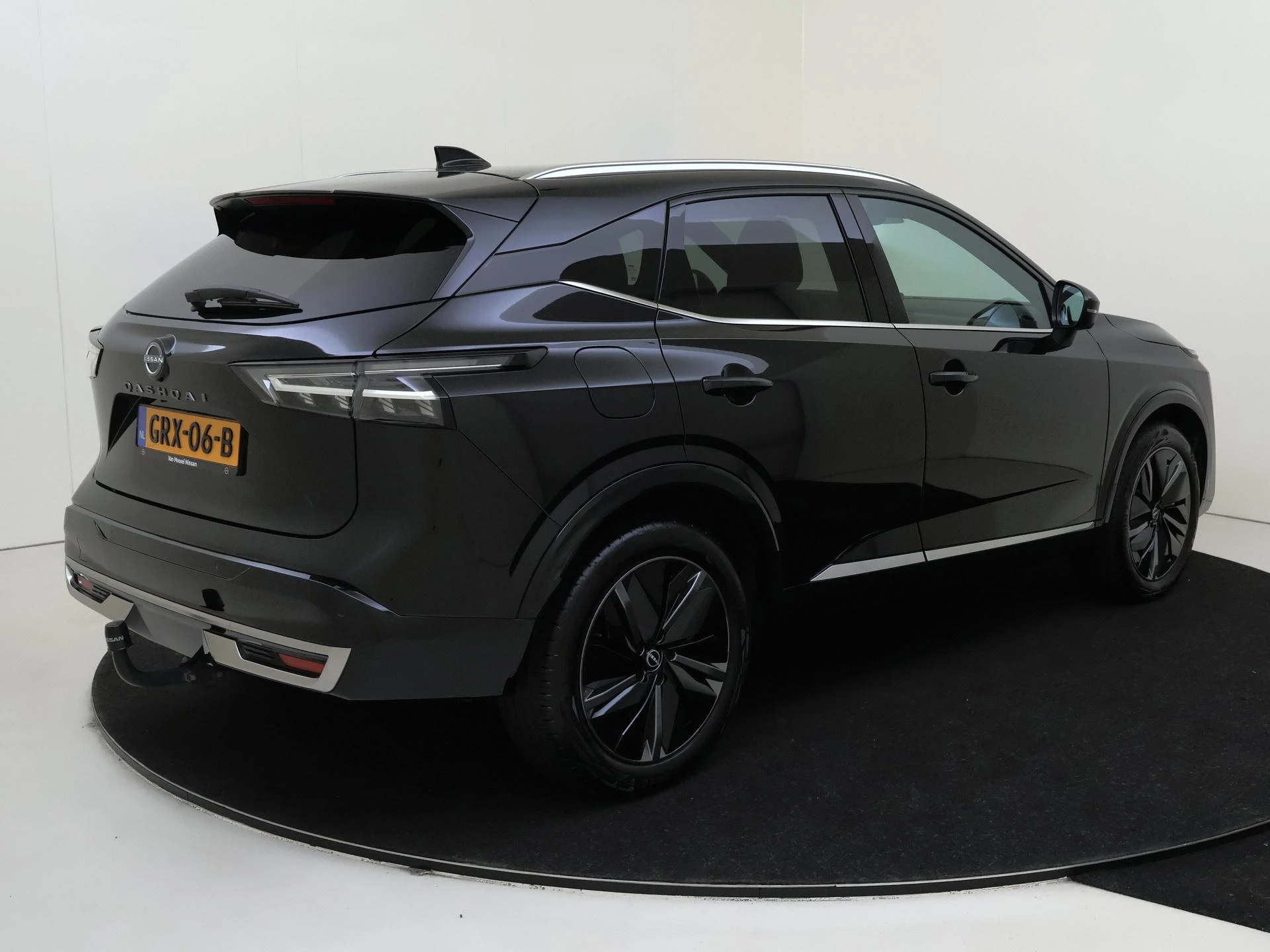 Nissan-QASHQAI-image-3
