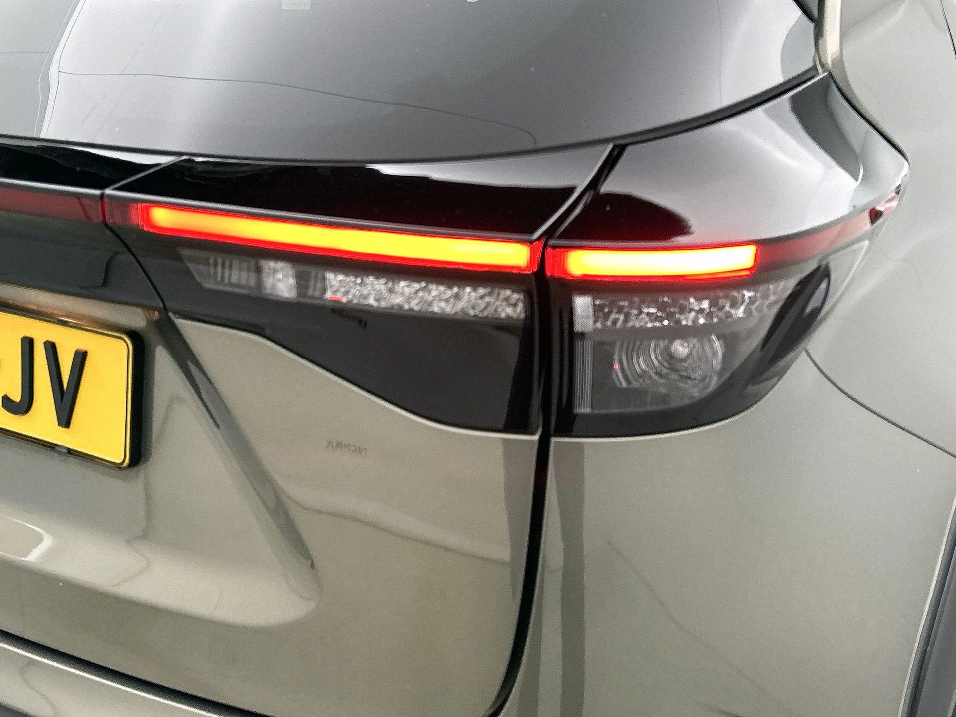 Toyota-Yaris Cross-image-27